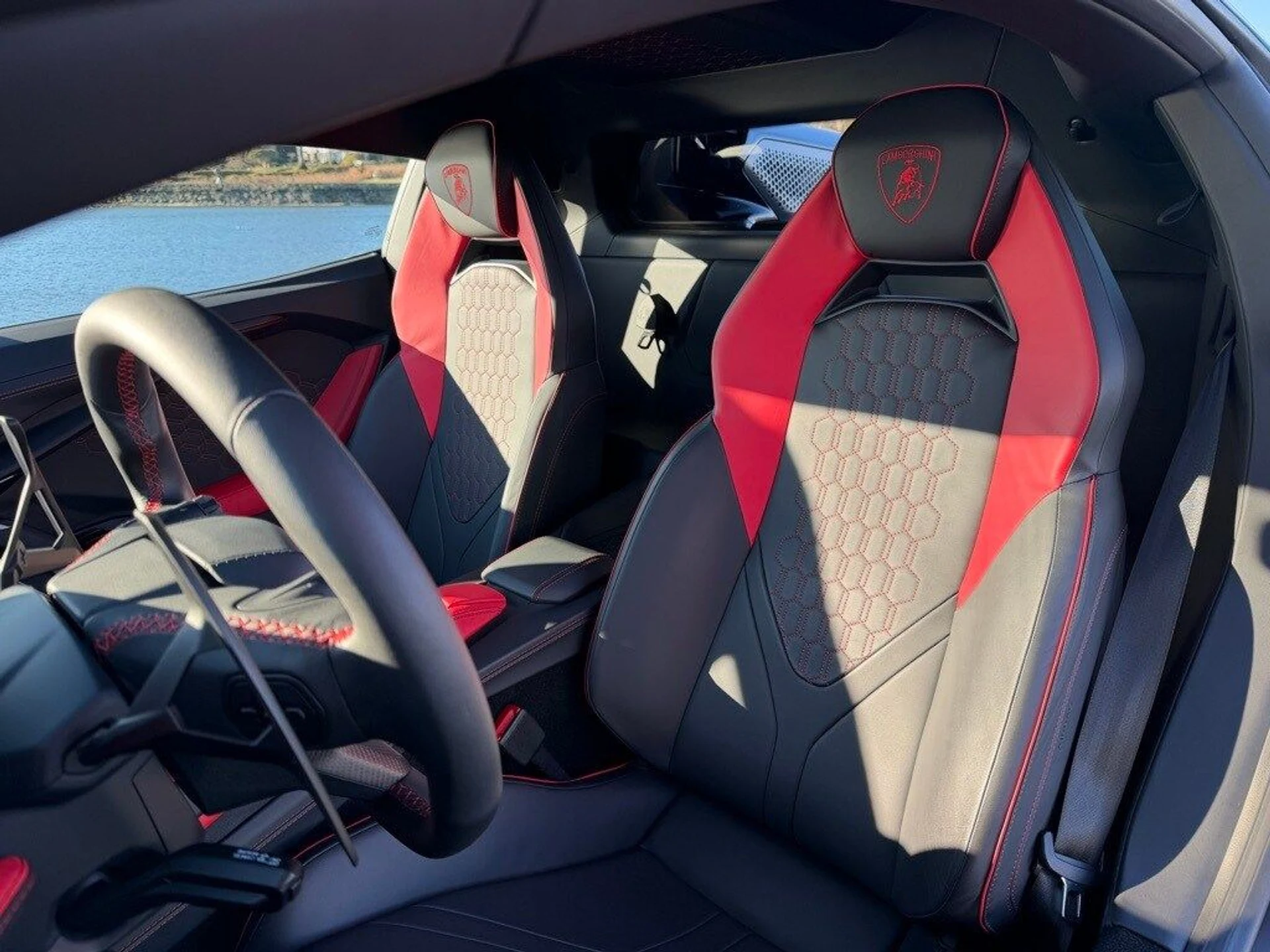 mph019_511824032_8ac1aba2421f23f408b3f9f11cf16ddfx_29d90fc3f3