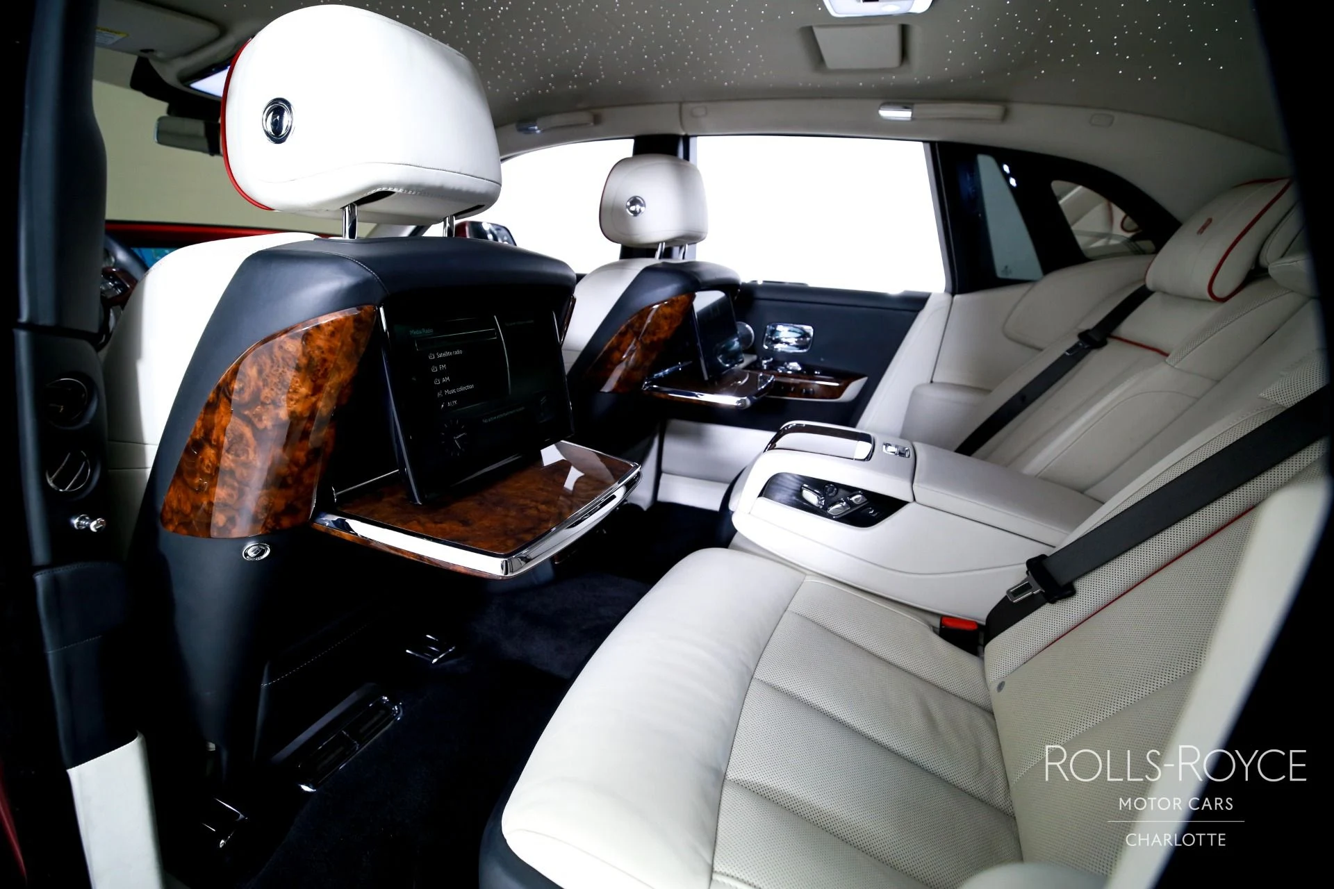 mph019_512456314_Used_2019_Rolls_Royce_Phantom_1786657076_24f7dcde85