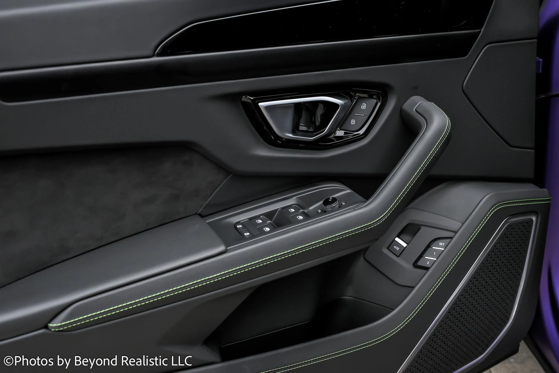 mph019_513245441_Used_2024_Lamborghini_Urus_S_1766655589_5fc9b947bb