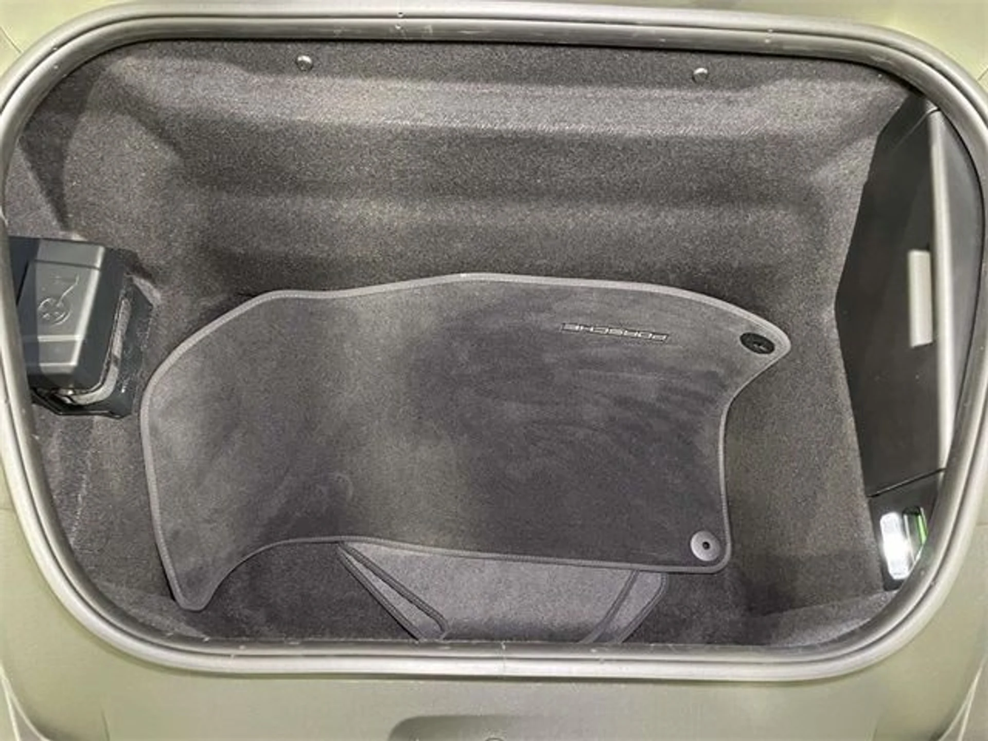 mph019_51512781_5fd33399389846ffc0937d0c5a9e6746x_b3e81b7829