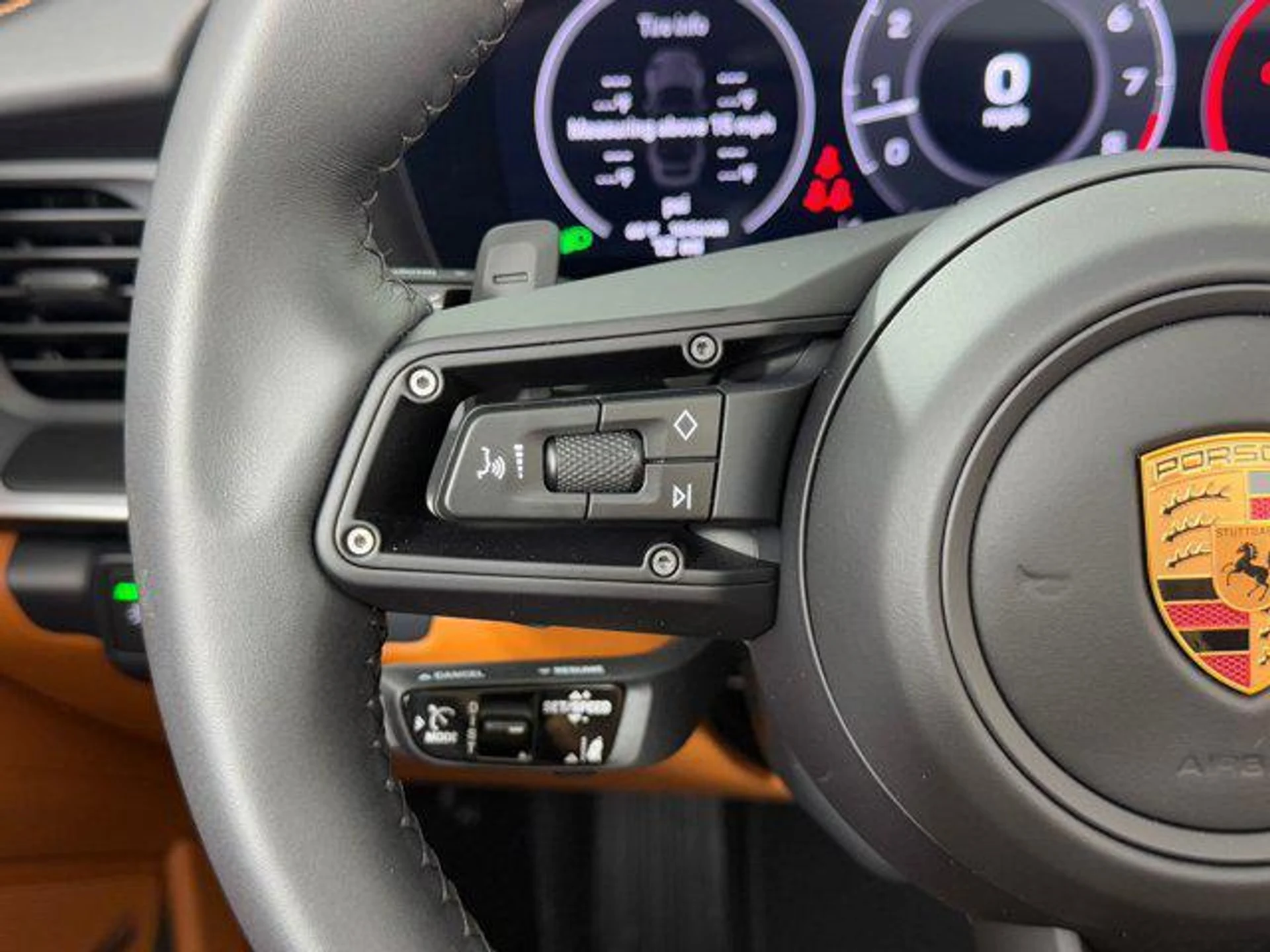 mph019_515793541_d66_Nl_Sy_H_Eh_Uov_I_2zx_O7d_YUO_8_Y_475841cd3d