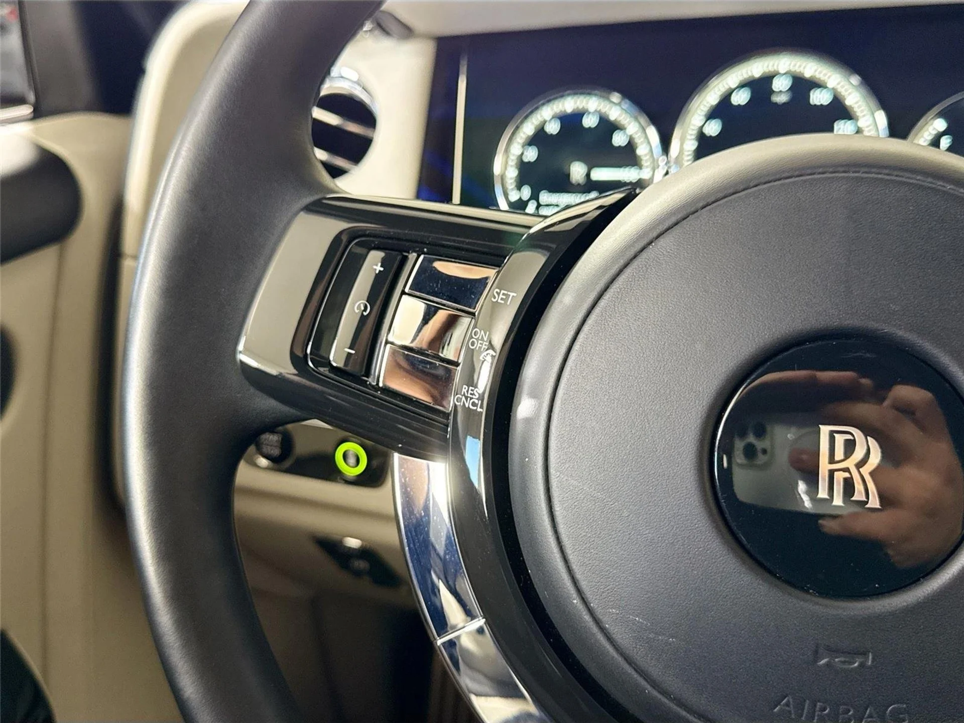 mph019_51846903_f16b07eac1d7d7af480a5bb1ffd3034c_442003e95c