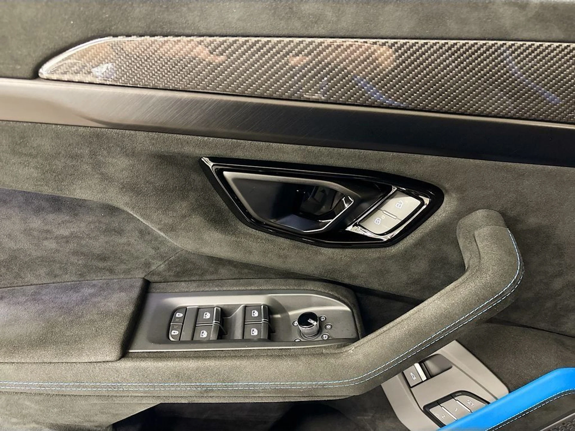 mph019_520195744_6d816378b84bbf4e6ccc004a326e0eba_f0484a1671