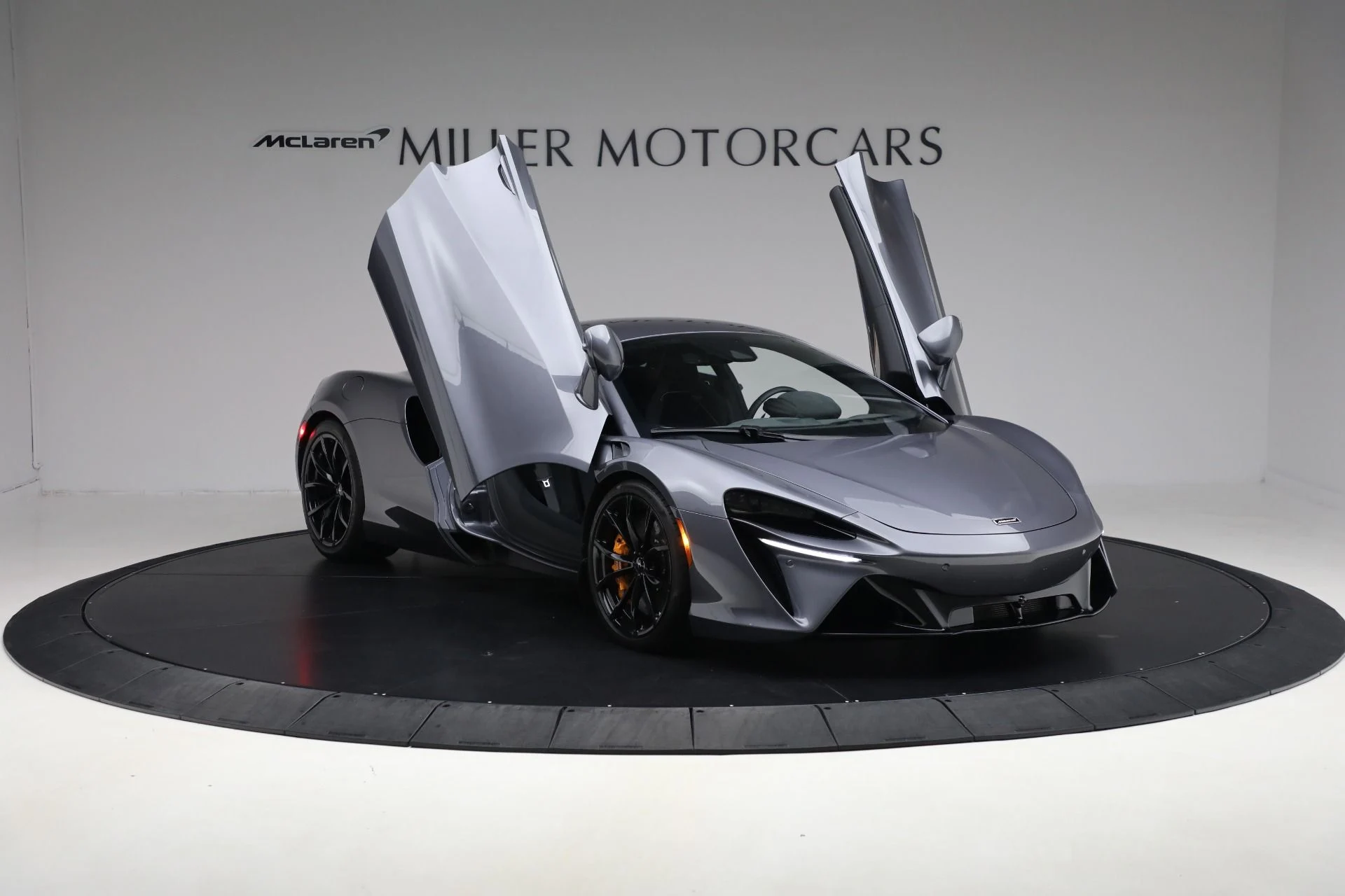 mph019_522628155_Used_2024_Mc_Laren_Artura_Performance_7dfbd34e0c