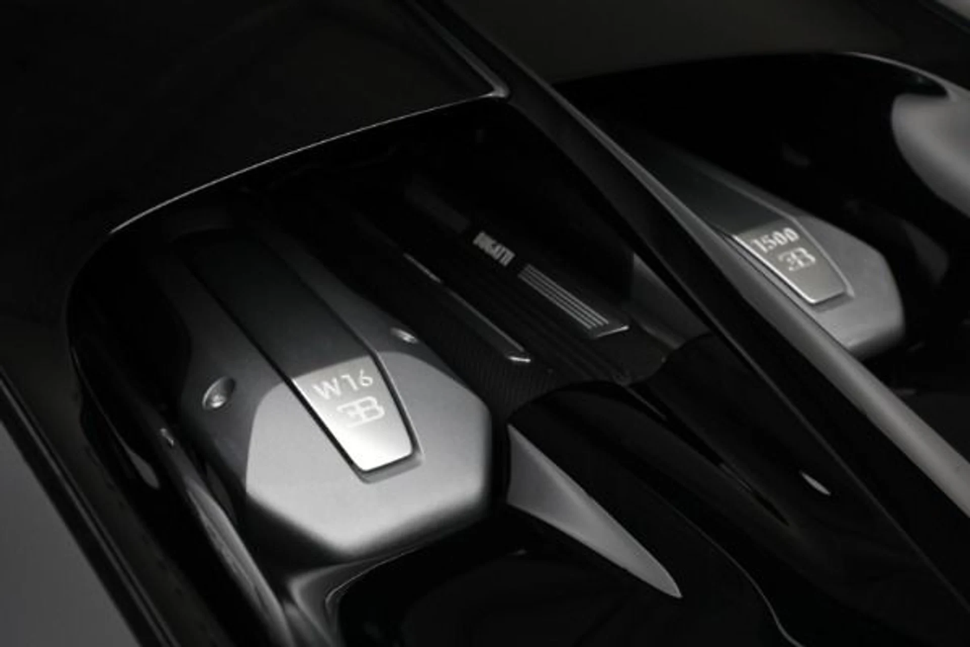 mph019_525307980_Used_2020_Bugatti_Chiron_Sport_5c4a22d2c5