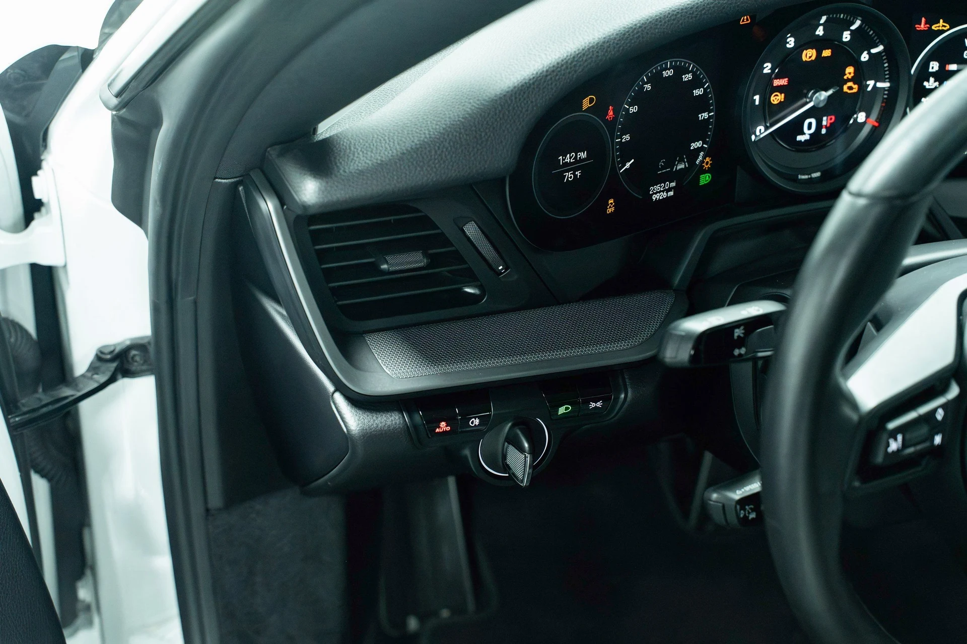 mph019_527510143_image_20_878402141d