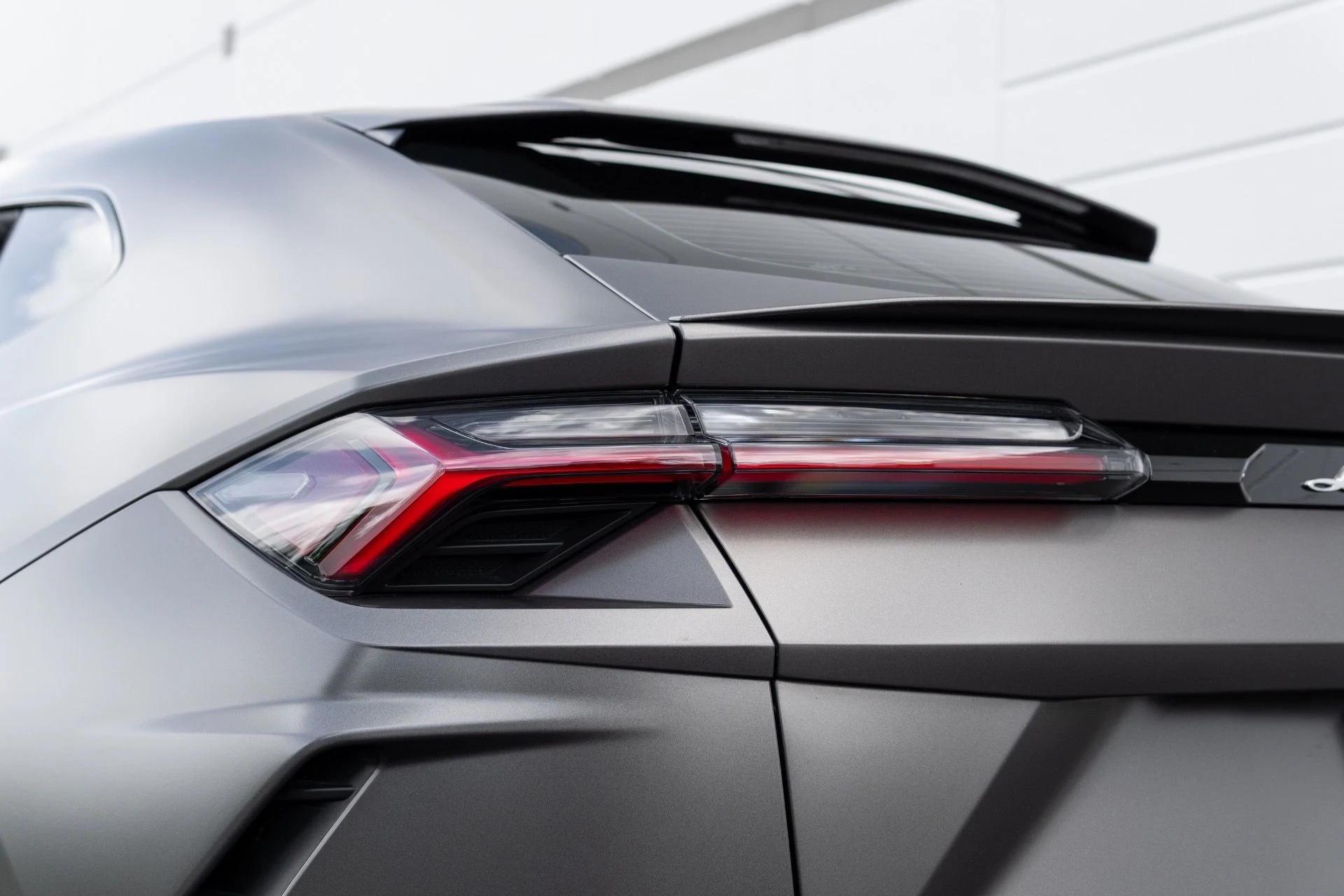 mph019_528521771_Used_2022_Lamborghini_Urus_1773951394_63159e8dae