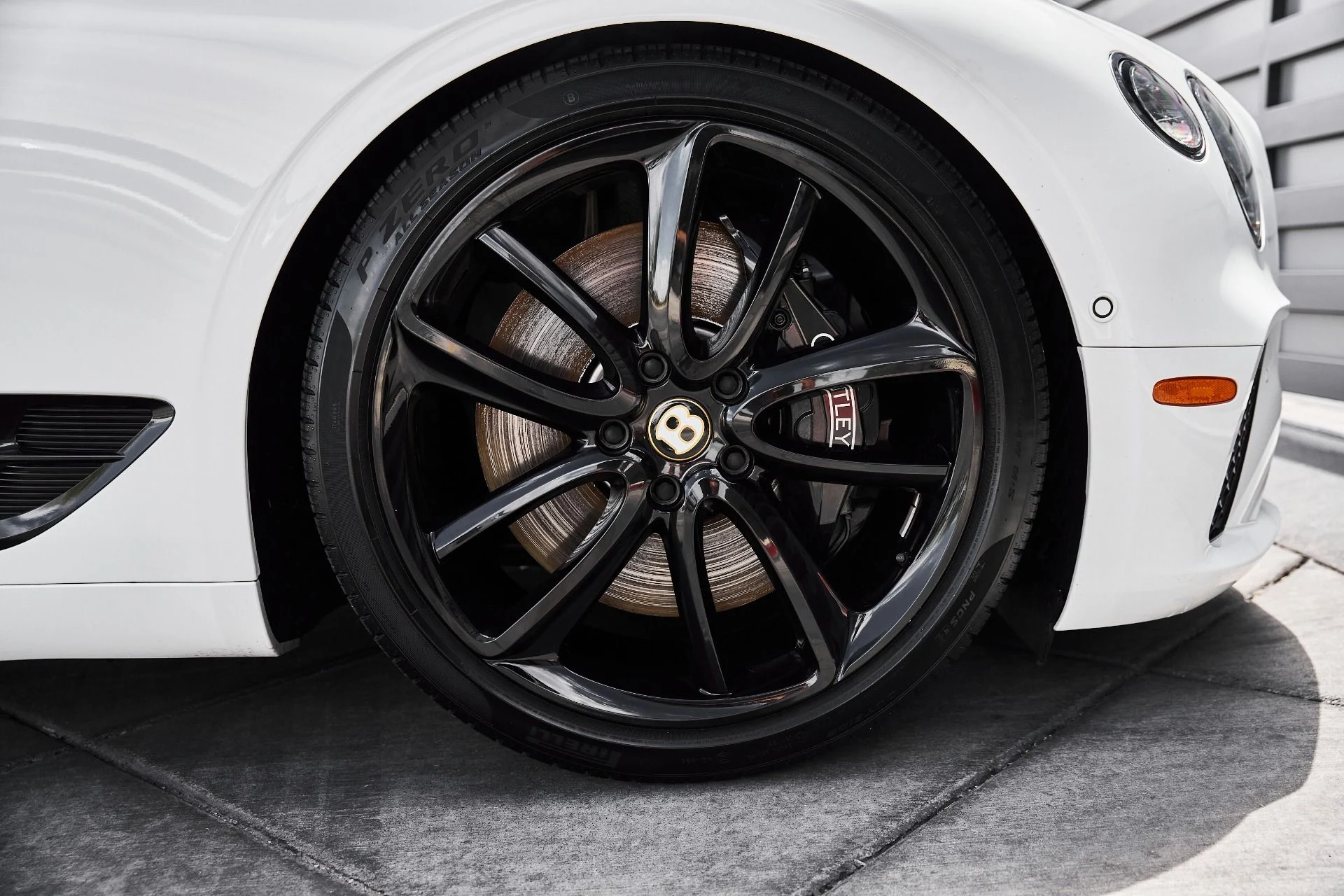 mph019_530600769_Used_2020_Bentley_Continental_GT_V8_1777078739_8a5217697b