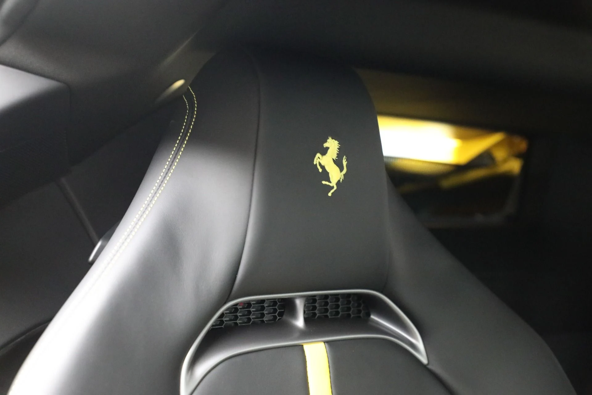 mph019_533008288_Used_2023_Ferrari_SF_90_Stradale_fecb18c04e