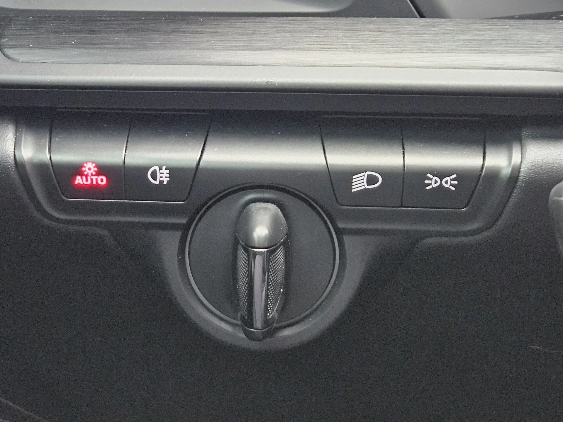 mph019_535463631_4b4f5ba32a4a2cacb676f7cb6c1c328ax_f1a2ea7797