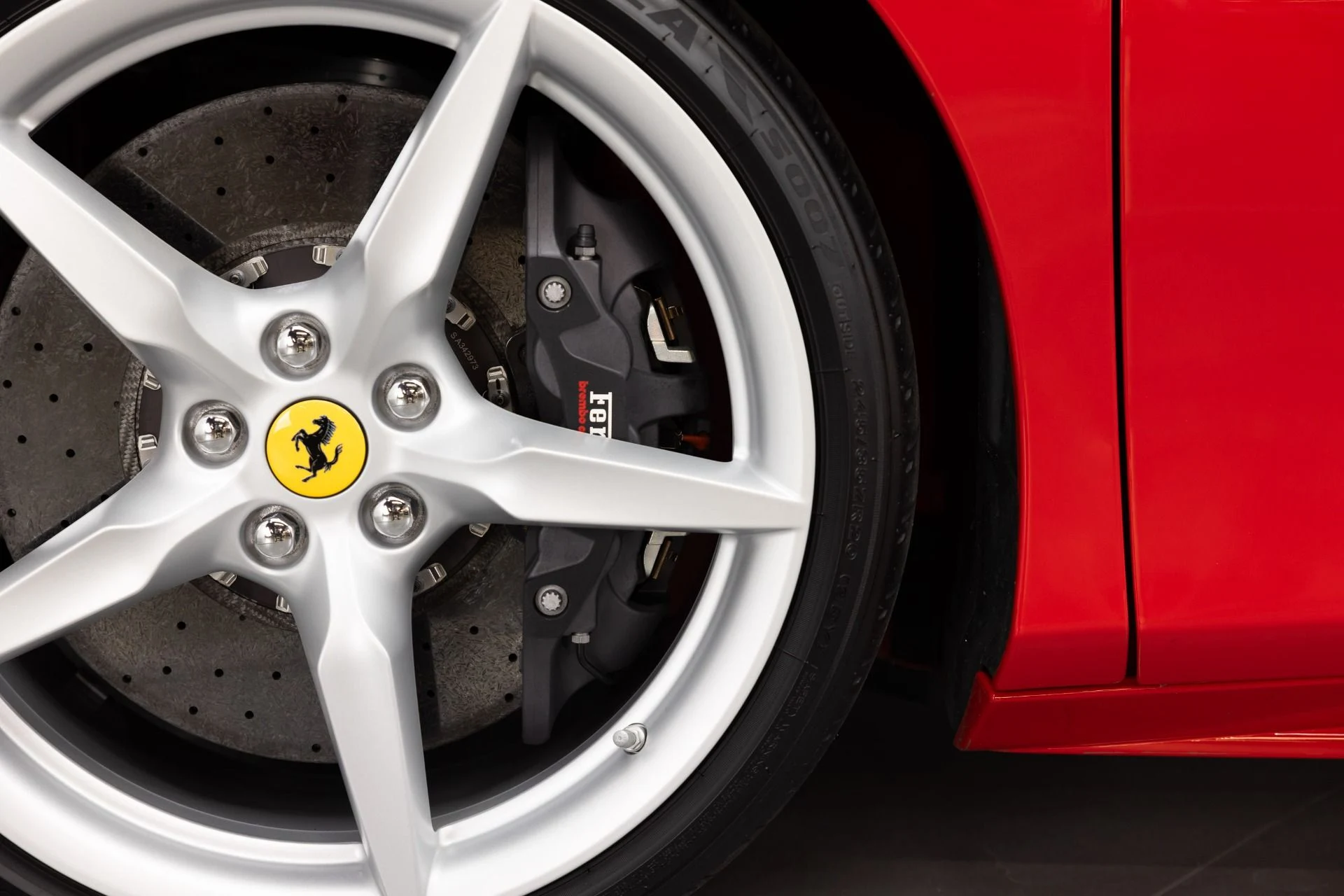 mph019_537708038_Used_2019_Ferrari_488_Spider_1787231247_35ab28ca95