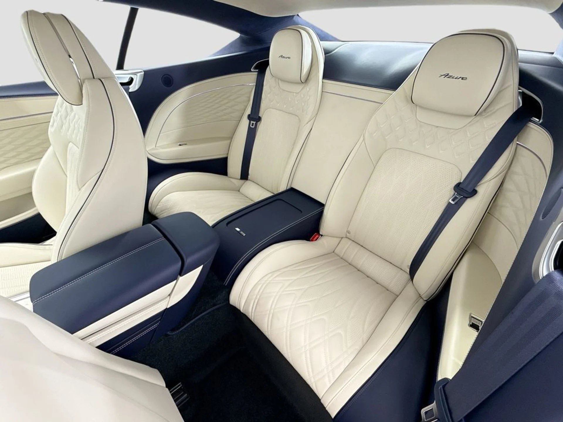 mph019_55112557_new_2026_bentley_continental_gt_azure_8119_23011288_20_1024_2ac92f875c