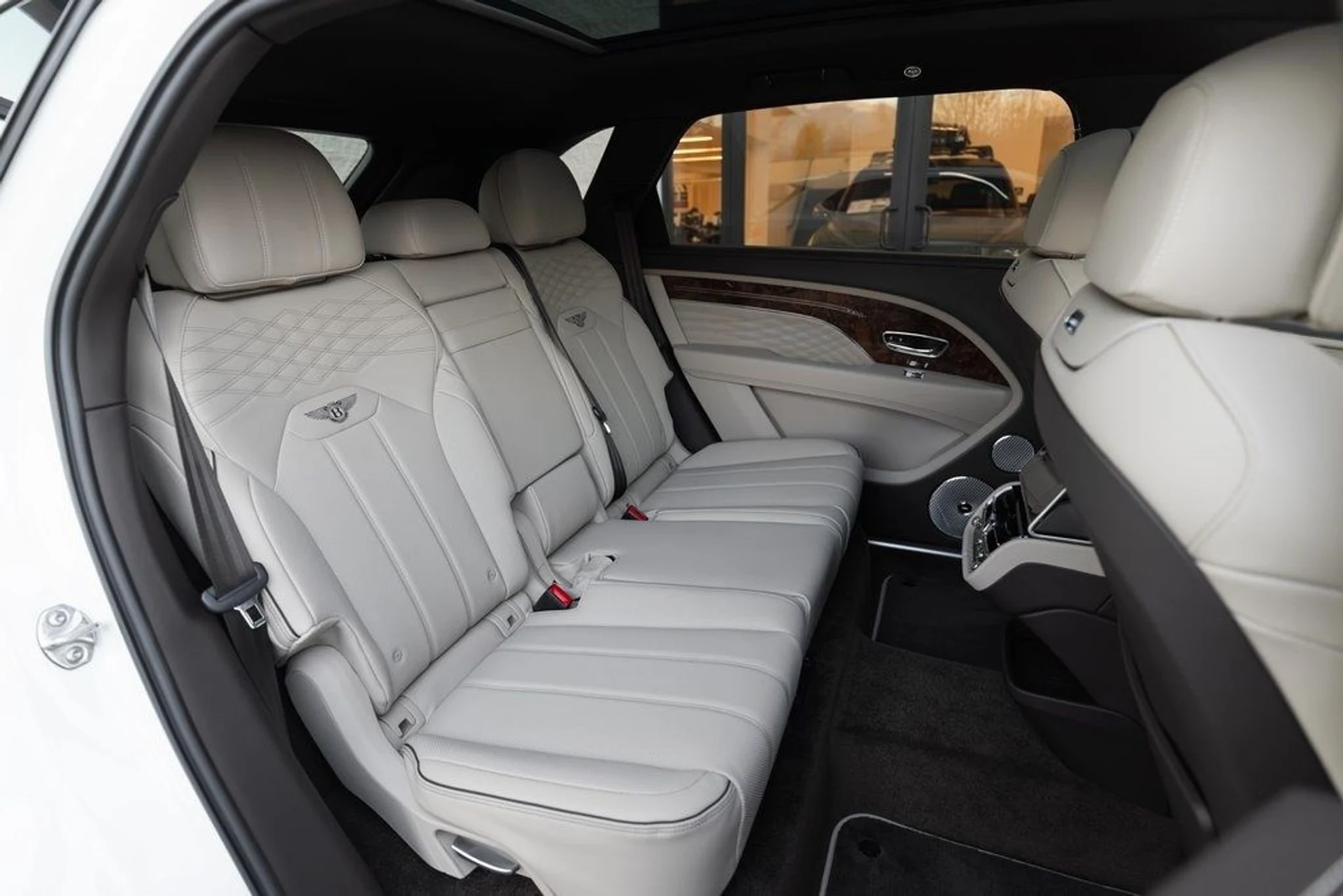 mph019_559680573_df15f9d0aa4ddf27a9ead88c8ae066e5x_8d635e6928