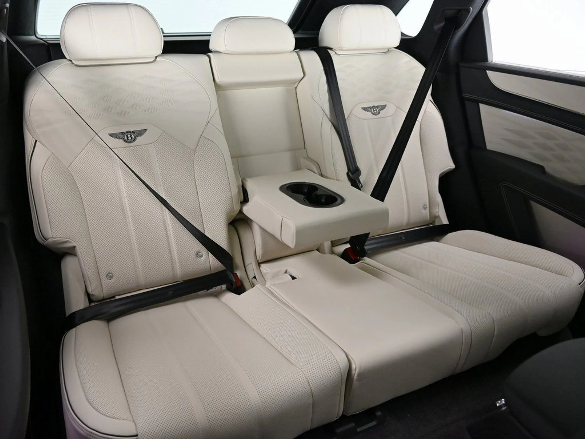 mph019_563573584_75301a5db7d9ec0a978fd2851d1a4f42_8c156c666b