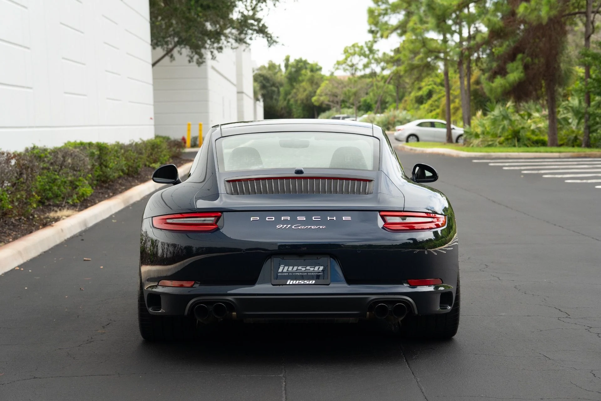 mph019_566355261_Used_2019_Porsche_911_Carrera_1759430060_b959ebbc35