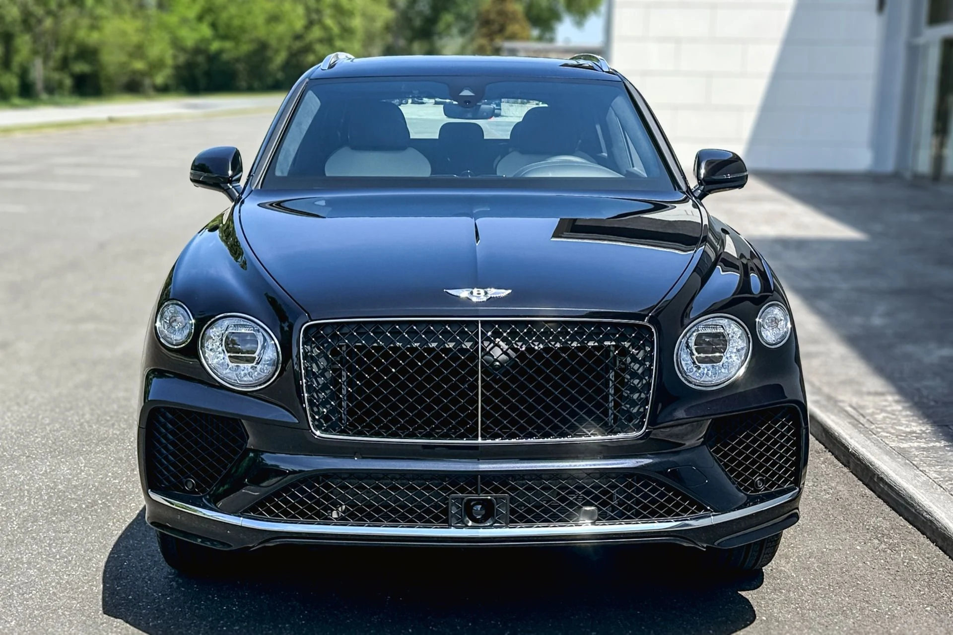 mph019_569589448_New_2026_Bentley_Bentayga_V8_1781256898_57ebcee20e
