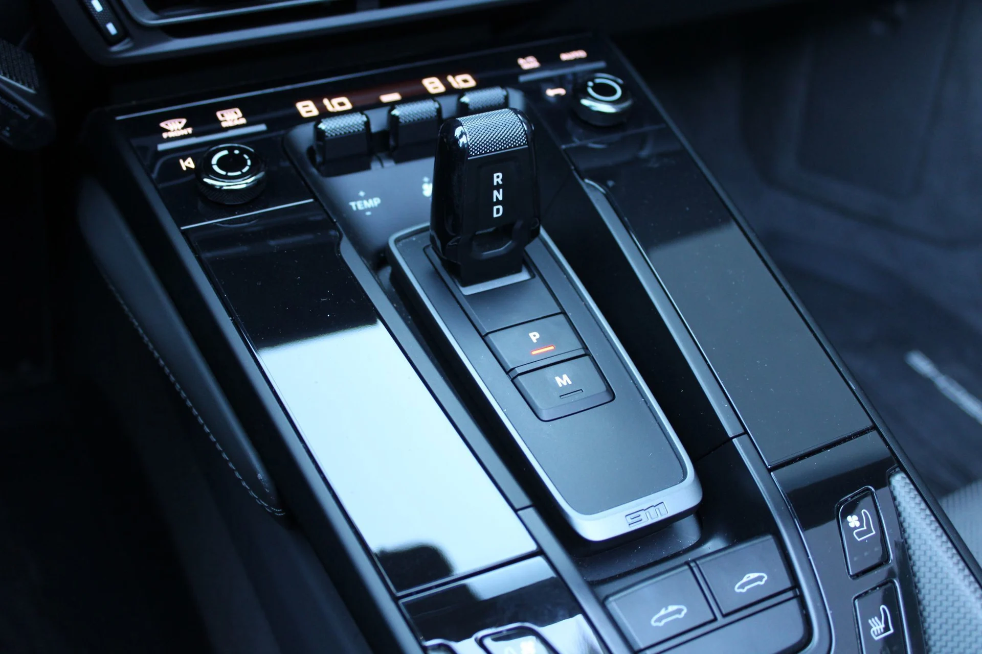 mph019_57181460_4e4c83c8f50bae89137171638988b81a_893fde65d9