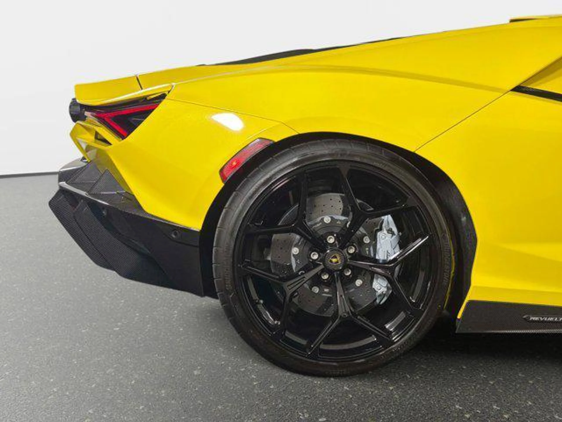 mph019_575579051_k_NL_7jzg_Pa_QGY_Cgck_Dz0_M_Ab81_Fk_74d1b45ed0