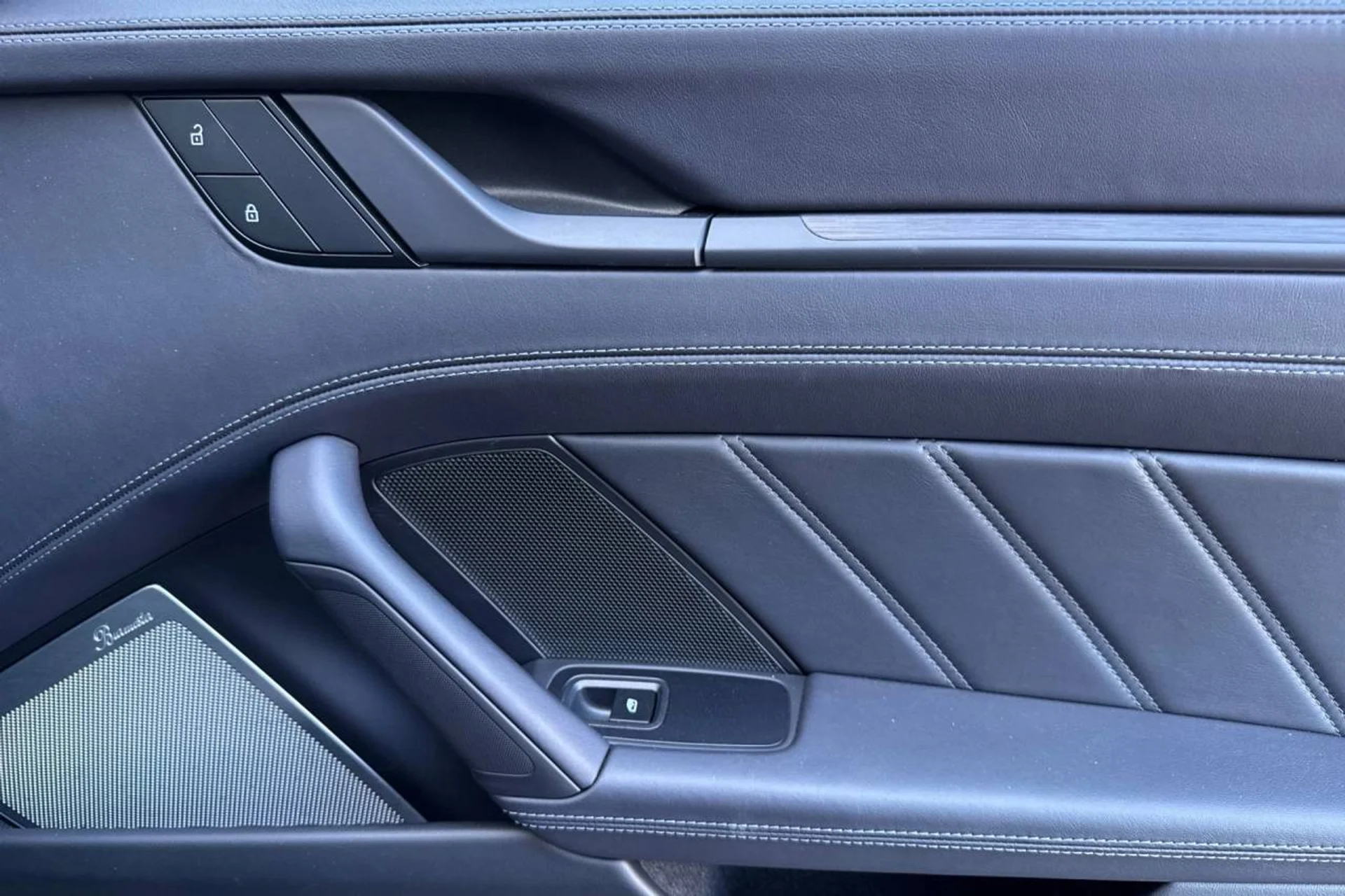 mph019_582845317_1280_d74be5910c