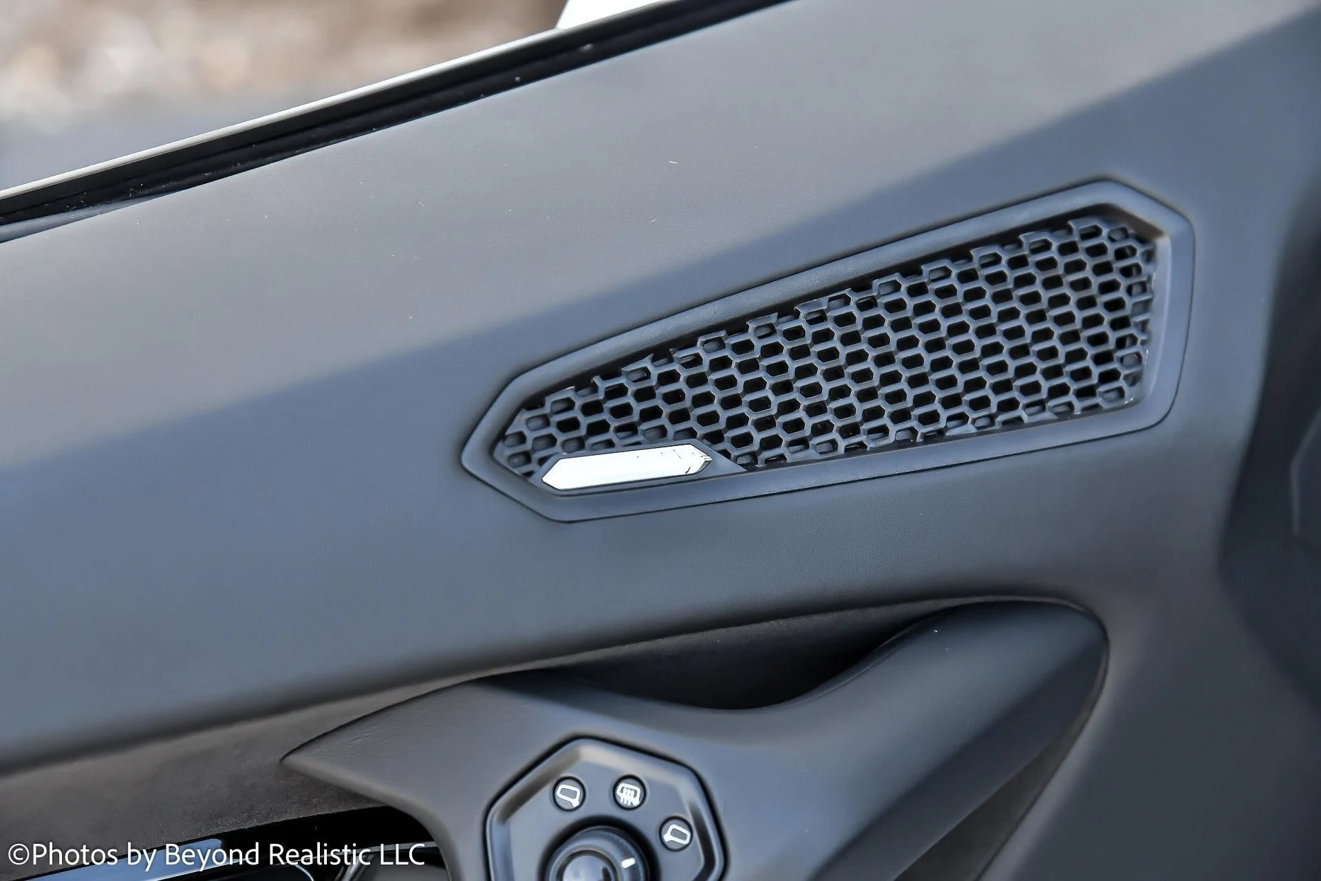 mph019_584601614_Used_2022_Lamborghini_Huracan_EVO_1763629518_101518bb62