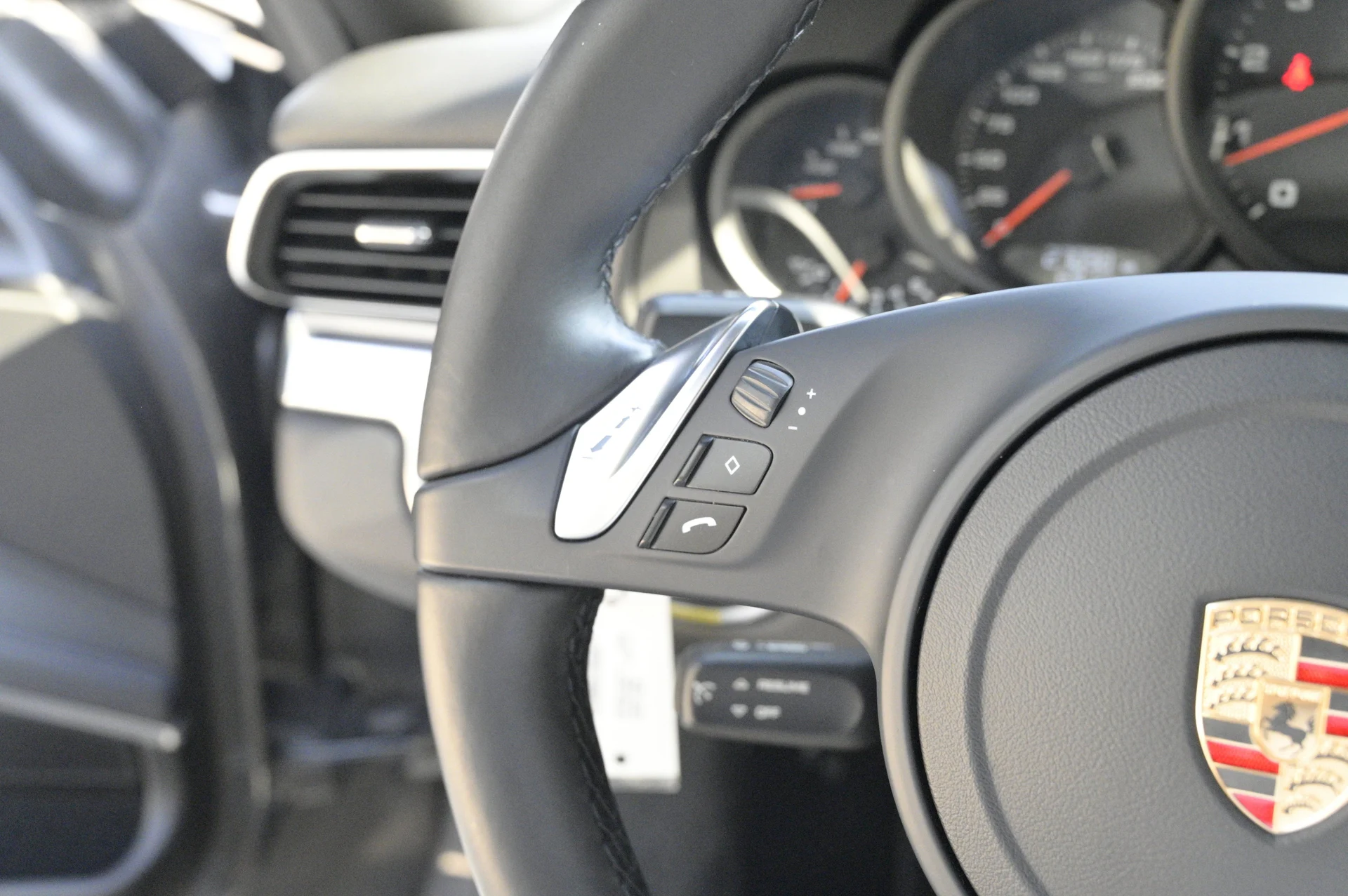 mph019_591636498_d7e8ec8ca0d64b0d8279880397b1dad0_6d83b371e0