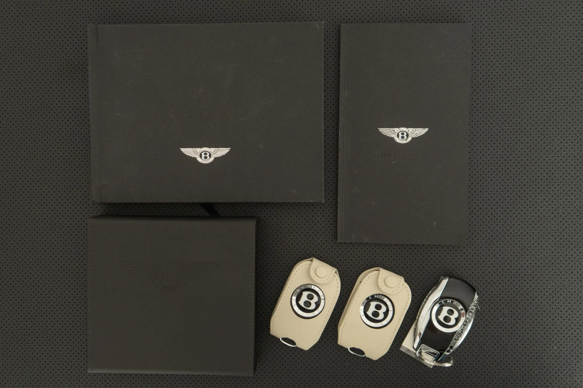 mph019_59564693_Used_2023_Bentley_Continental_GTC_Speed_1741718255_3853d20e8c