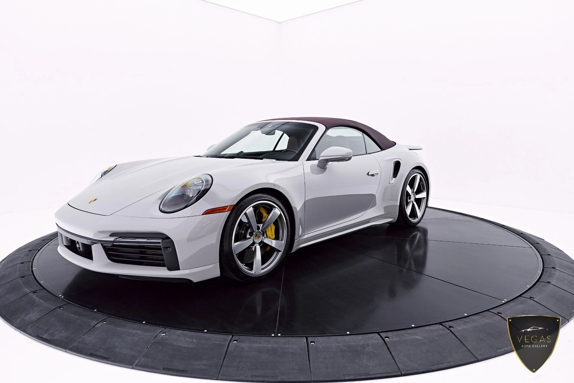 mph019_59579051_Used_2024_Porsche_911_Turbo_S_1782351407_8aaaf1d1e3