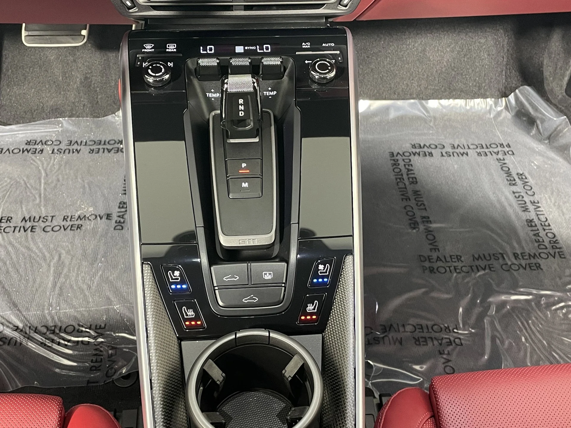 mph019_603653766_d735202be6aa5469dfd10b3b2ac03604x_eeba7a105a