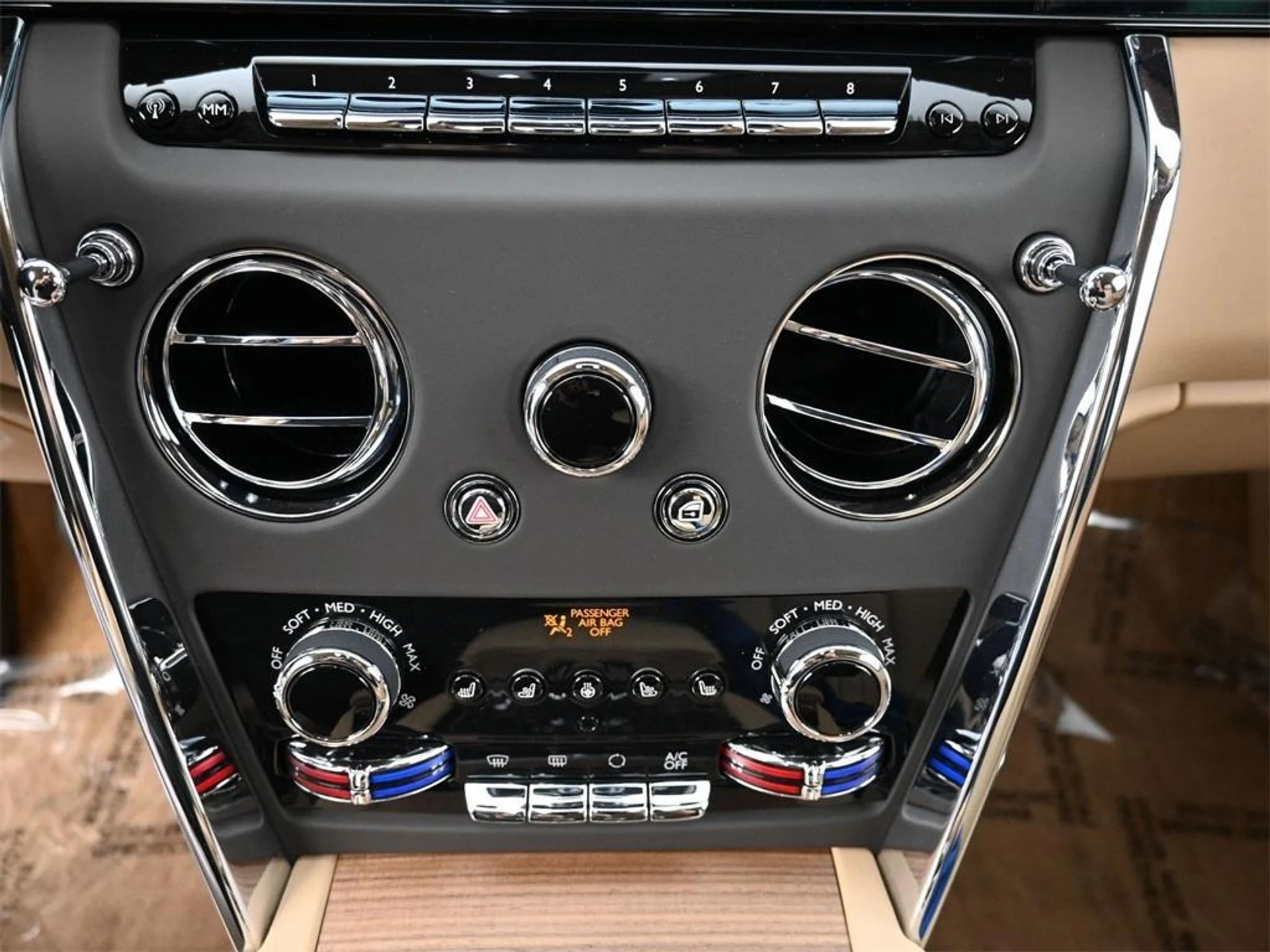 mph019_605594753_b_F_YQJ_9_H_Hdmuwf_Ny_D_Ko_WCR_Ukb_EQ_911696c3a2