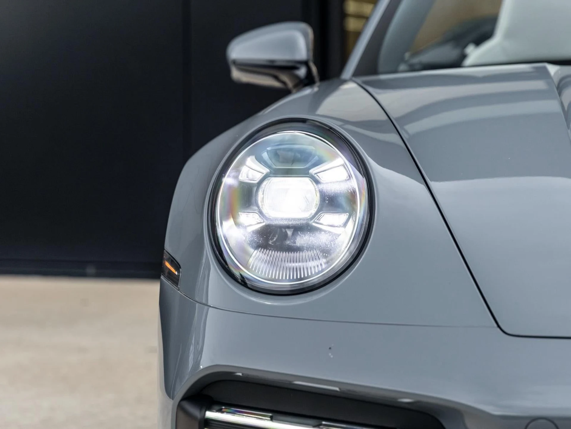 mph019_605898887_20_3341931084