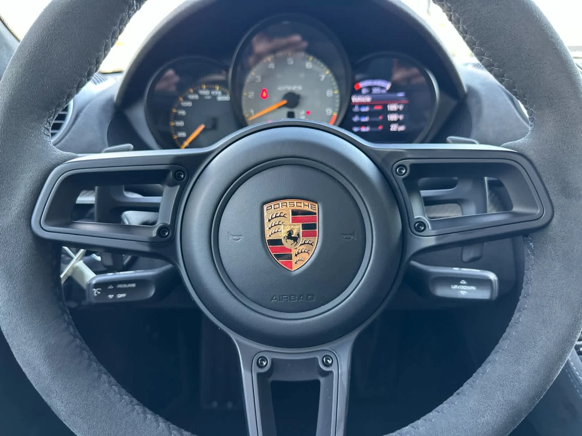 mph019_615178286_20_f9b64ef349