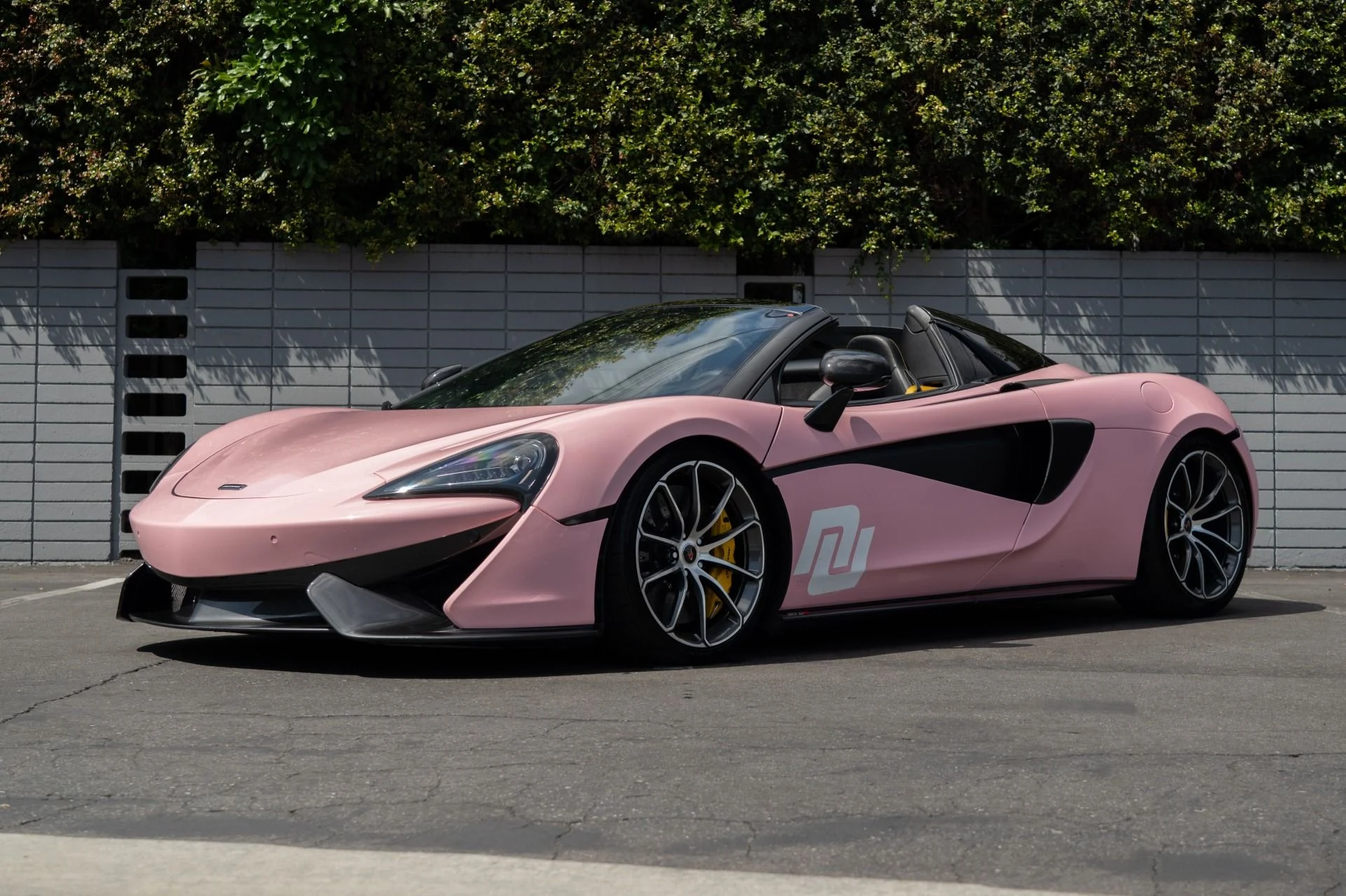 mph019_615900770_Used_2018_Mc_Laren_570_S_Spider_1757711863_0972370415