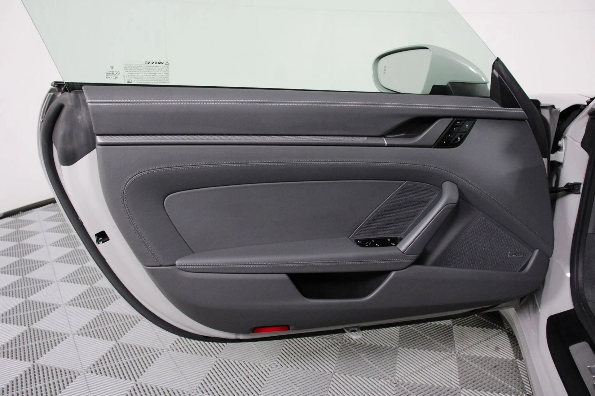 mph019_616377865_b5e3120e870a83a590d14fef25c32591_e55af18314