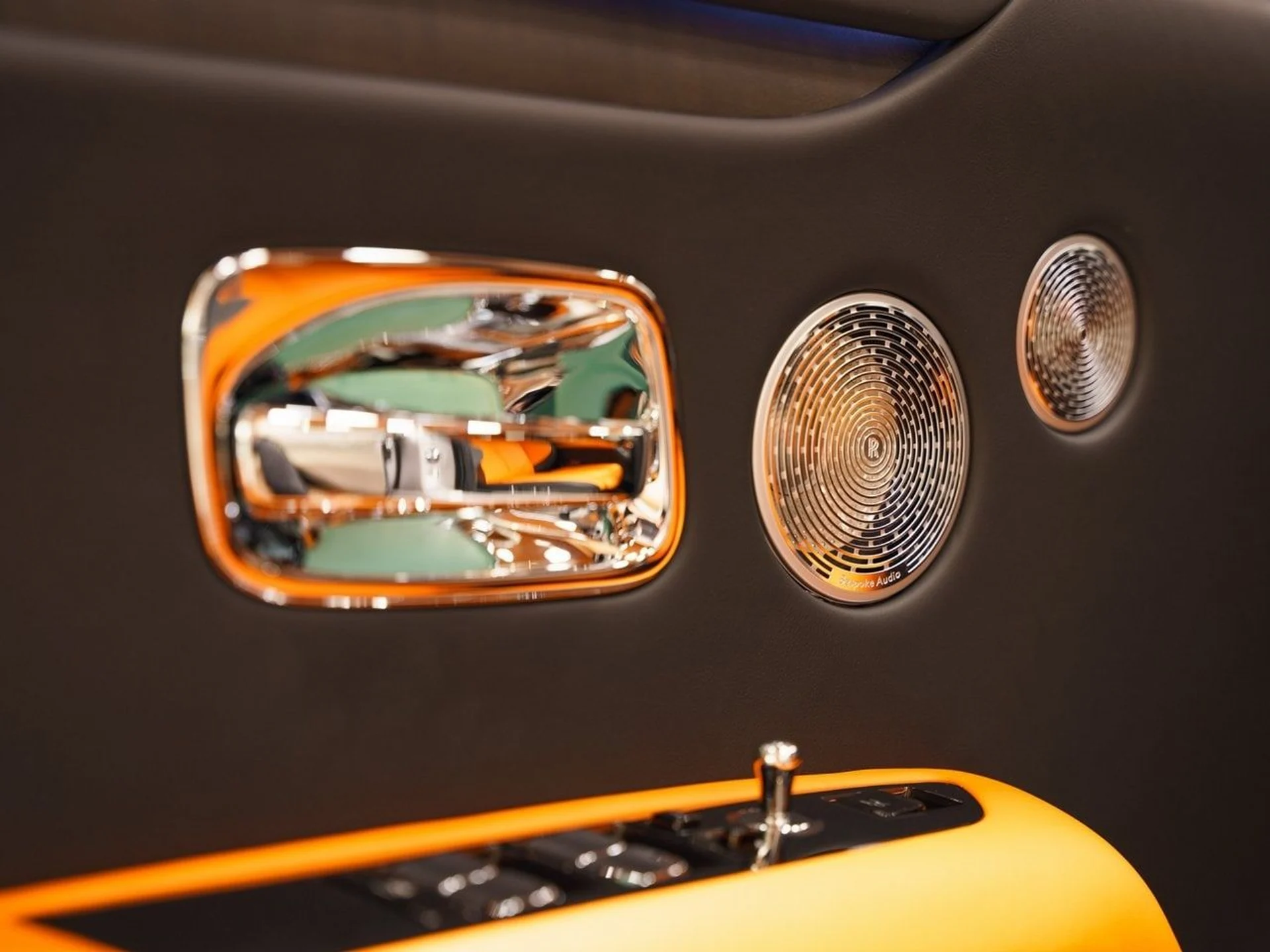 mph019_621543019_676a8423f089b997ea99523cb4367c8bx_11361e316b