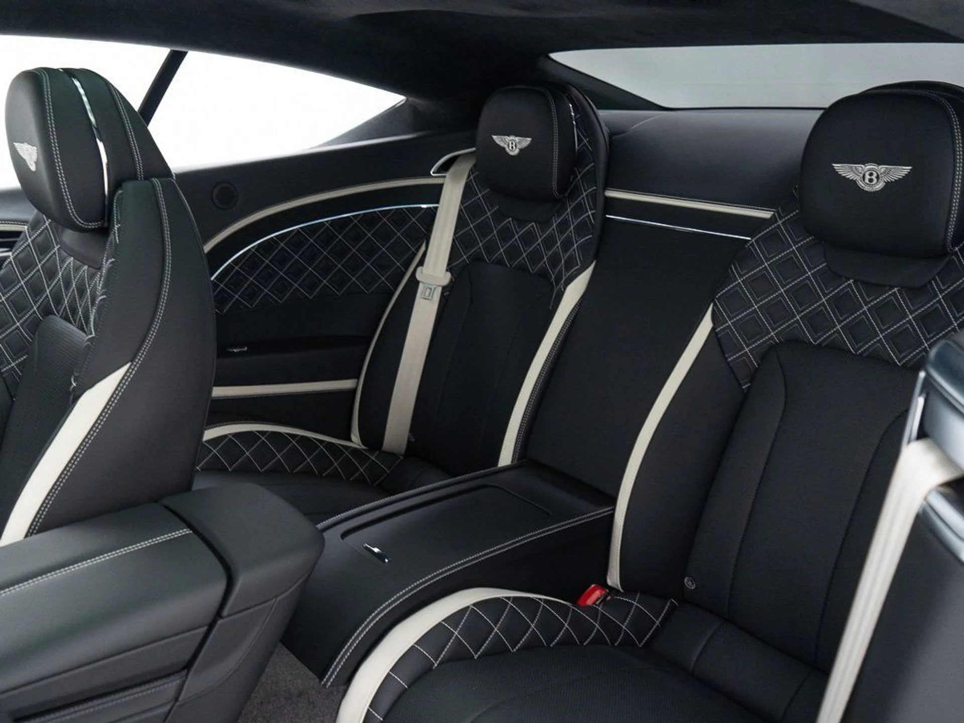 mph019_624847694_0da5ab05c233c49ebdd95fe977a97585_5a6ea43244