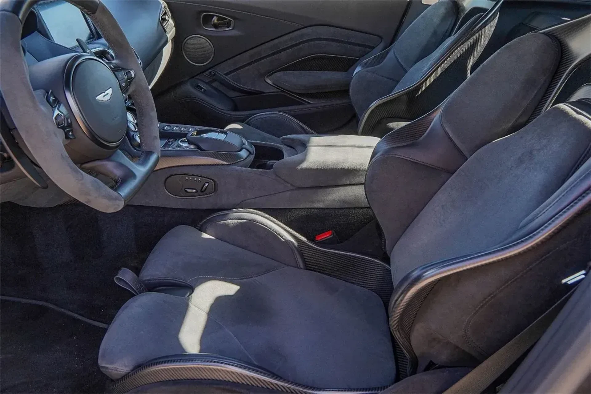 mph019_630337616_e704d800b7424a6b8abafeea6b98e3bc_2822aa0a58