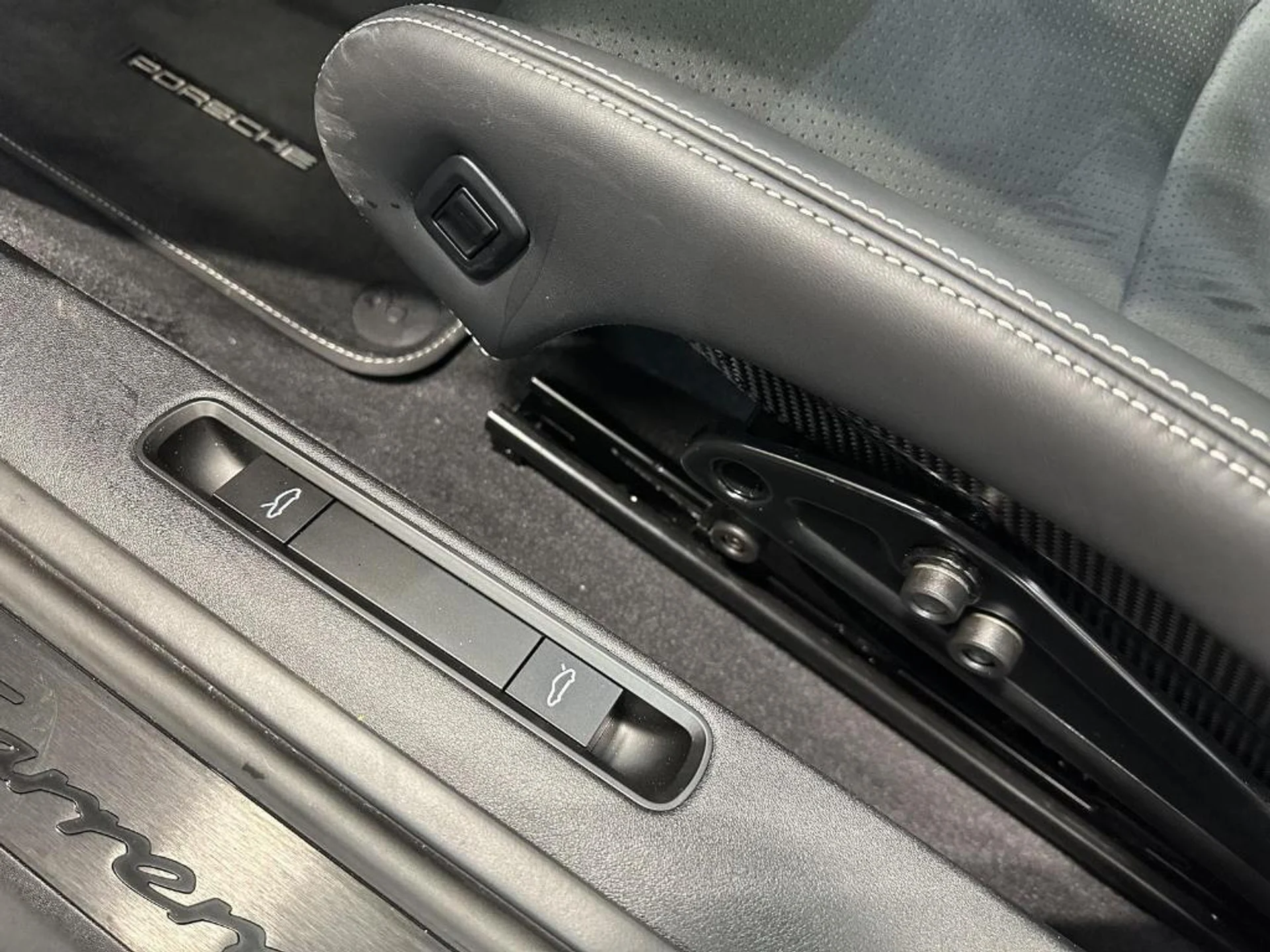 mph019_637449260_Yvew_Ce_Tlo2_Tl_F7_Crxae_Wol_L_Le_M_3323dfa024