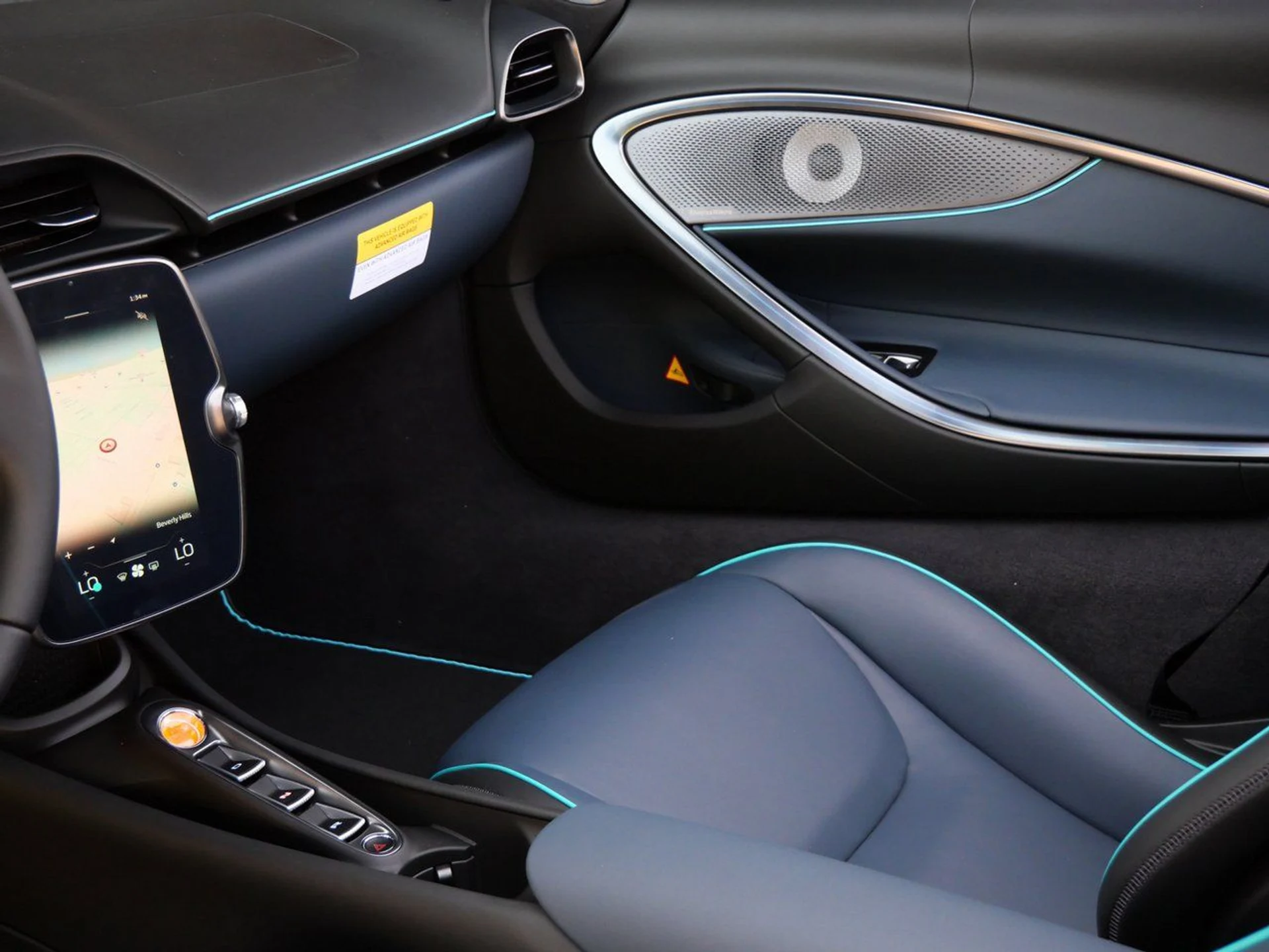 mph019_648528028_be08f4b3b2d3712030b8c637b92e4e20x_5ac557f3a3