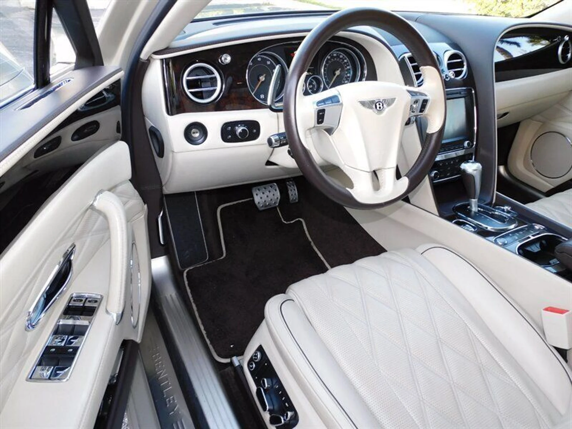 mph019_651595495_caeb847652_800_d82a1647e7