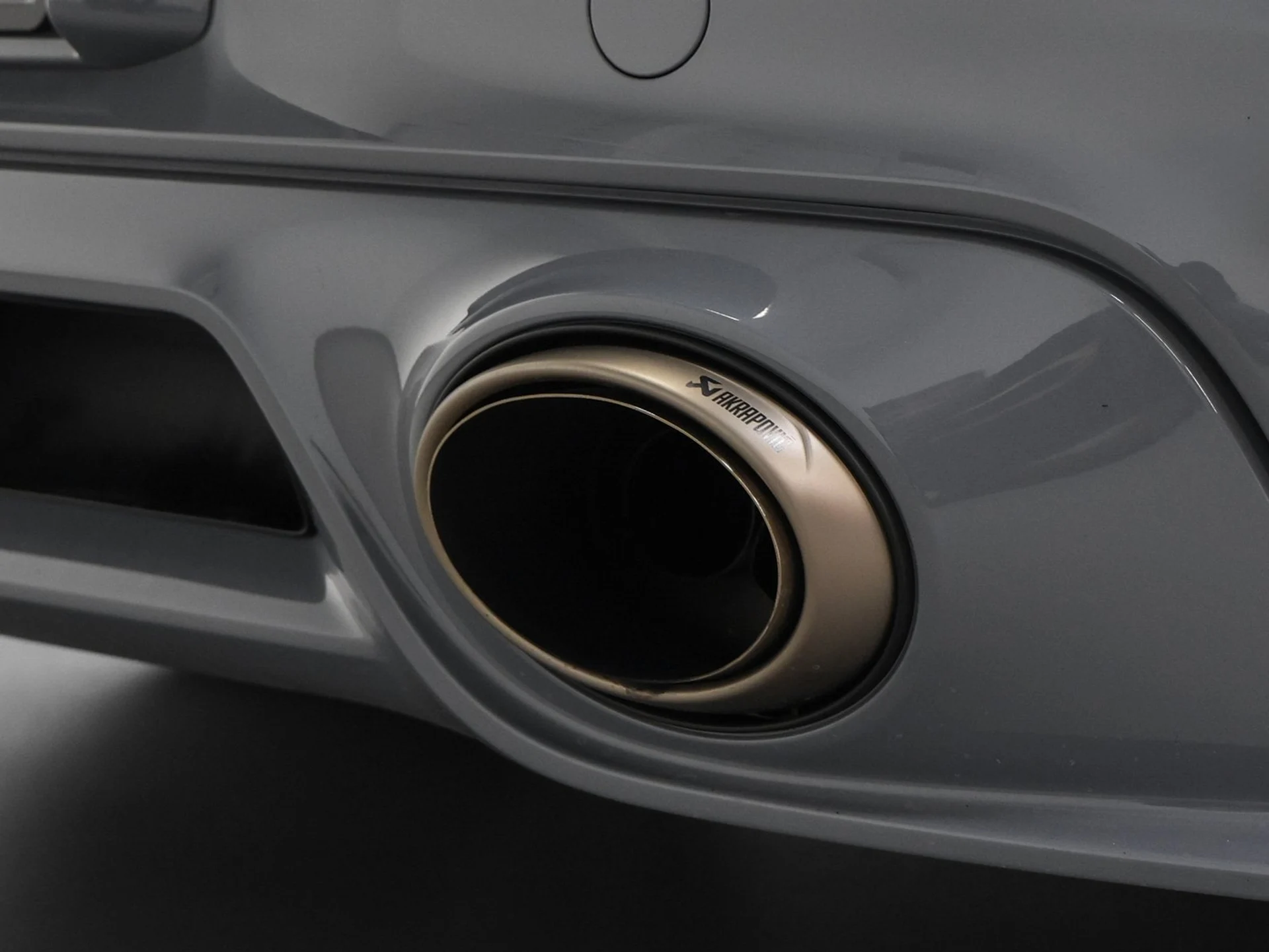 mph019_655092640_20_e84ba82817