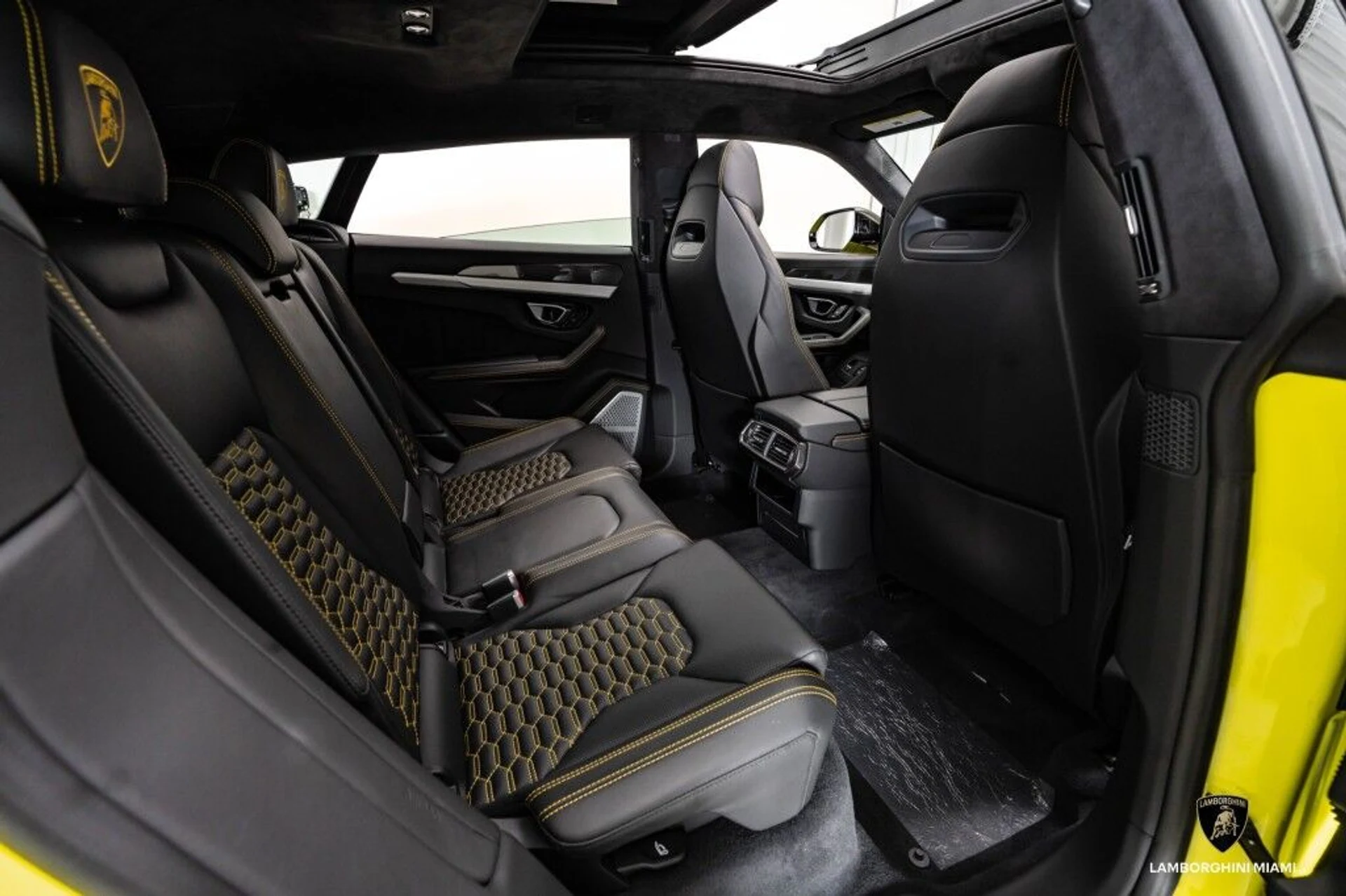 mph019_658411791_0be43434de872de92bdcb5413461f0e5_d7d4c5f4d7