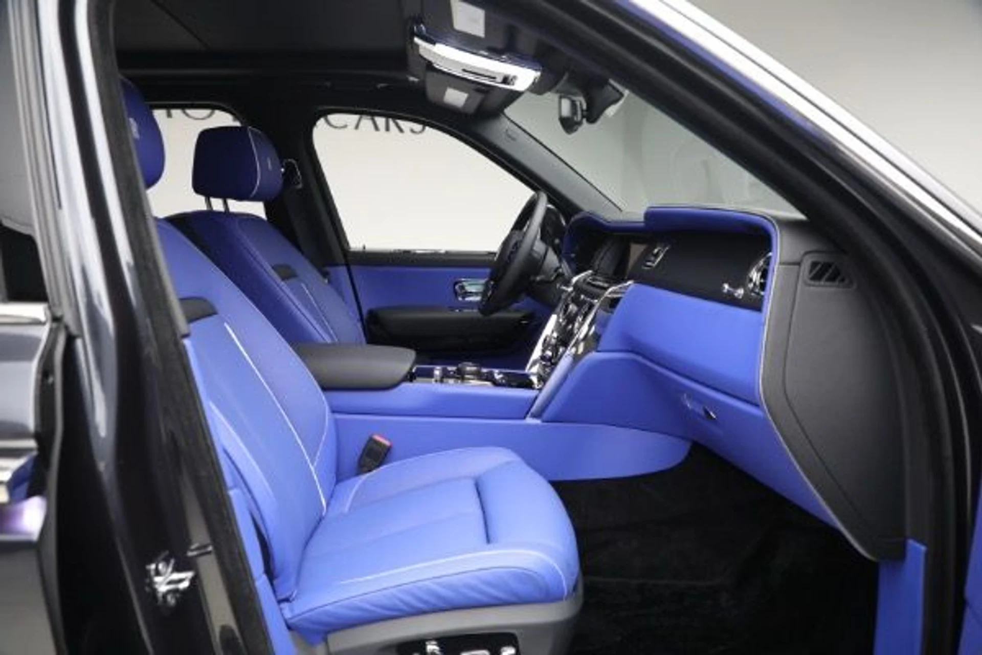 mph019_661442549_Used_2022_Rolls_Royce_Cullinan_778575303f