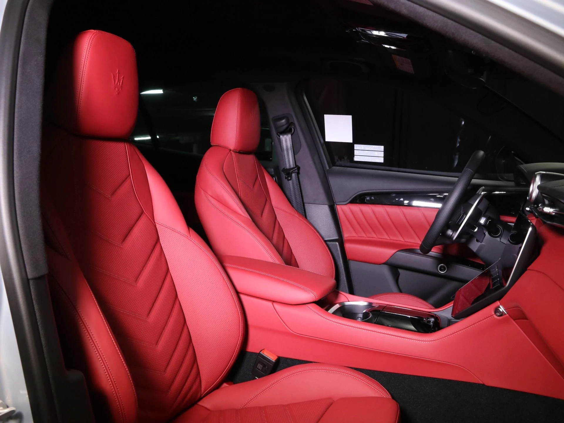 mph019_672627228_New_2025_Maserati_Grecale_Folgore_1738220103_e142aed93e