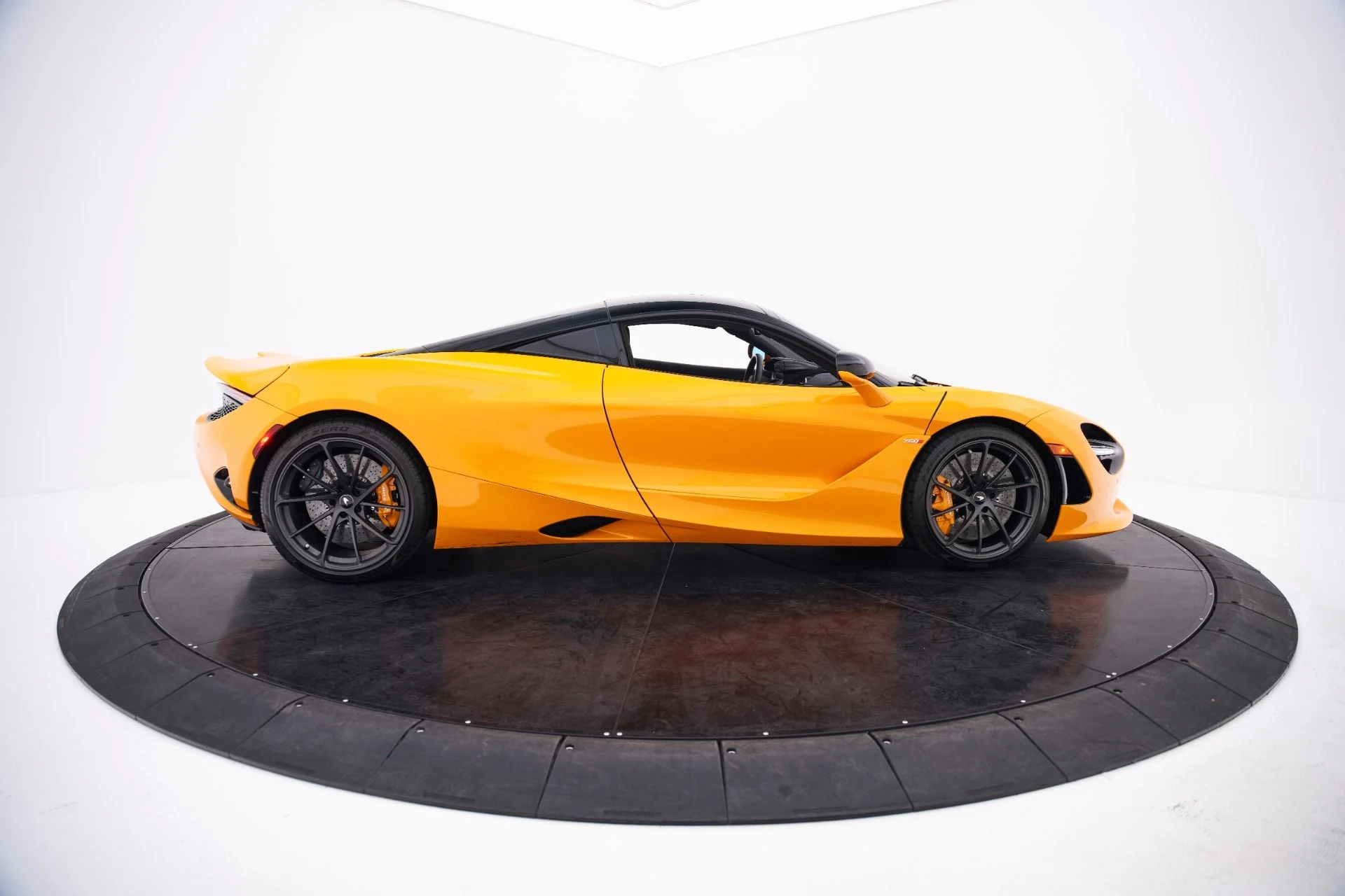 mph019_672701618_Used_2025_Mc_Laren_750_S_1793321718_20fad783b3