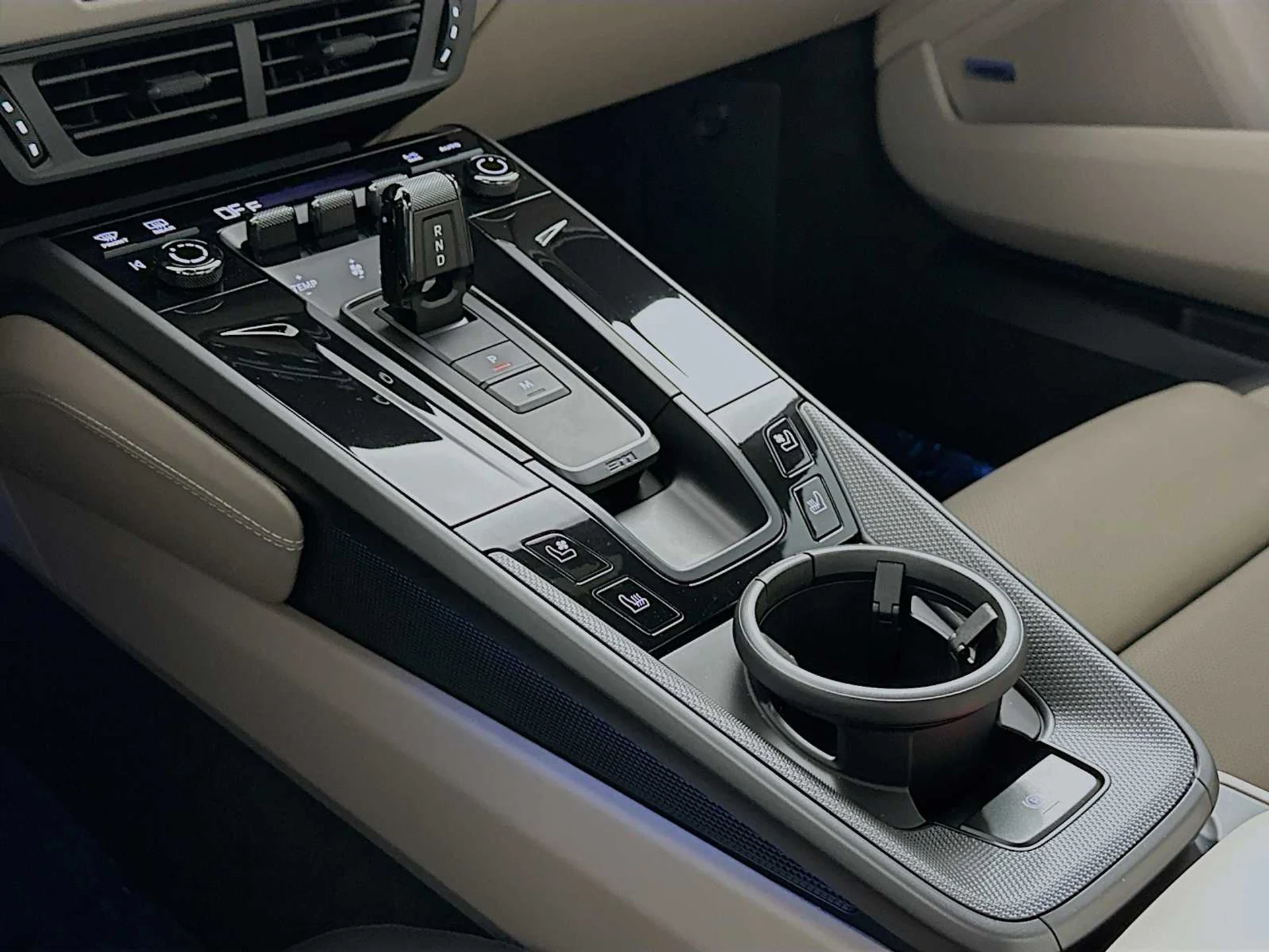 mph019_684270752_429930af133428bfe1ca6d134c45e536_aaa2dfcf39