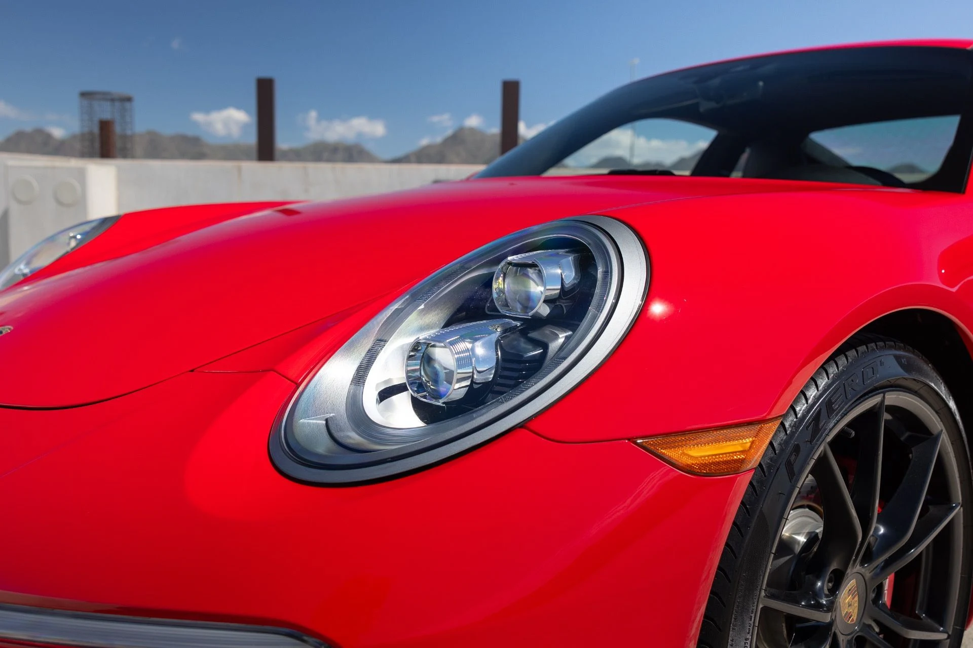 mph019_685617735_Used_2018_Porsche_911_Carrera_S_1791834550_f0ca5bd015