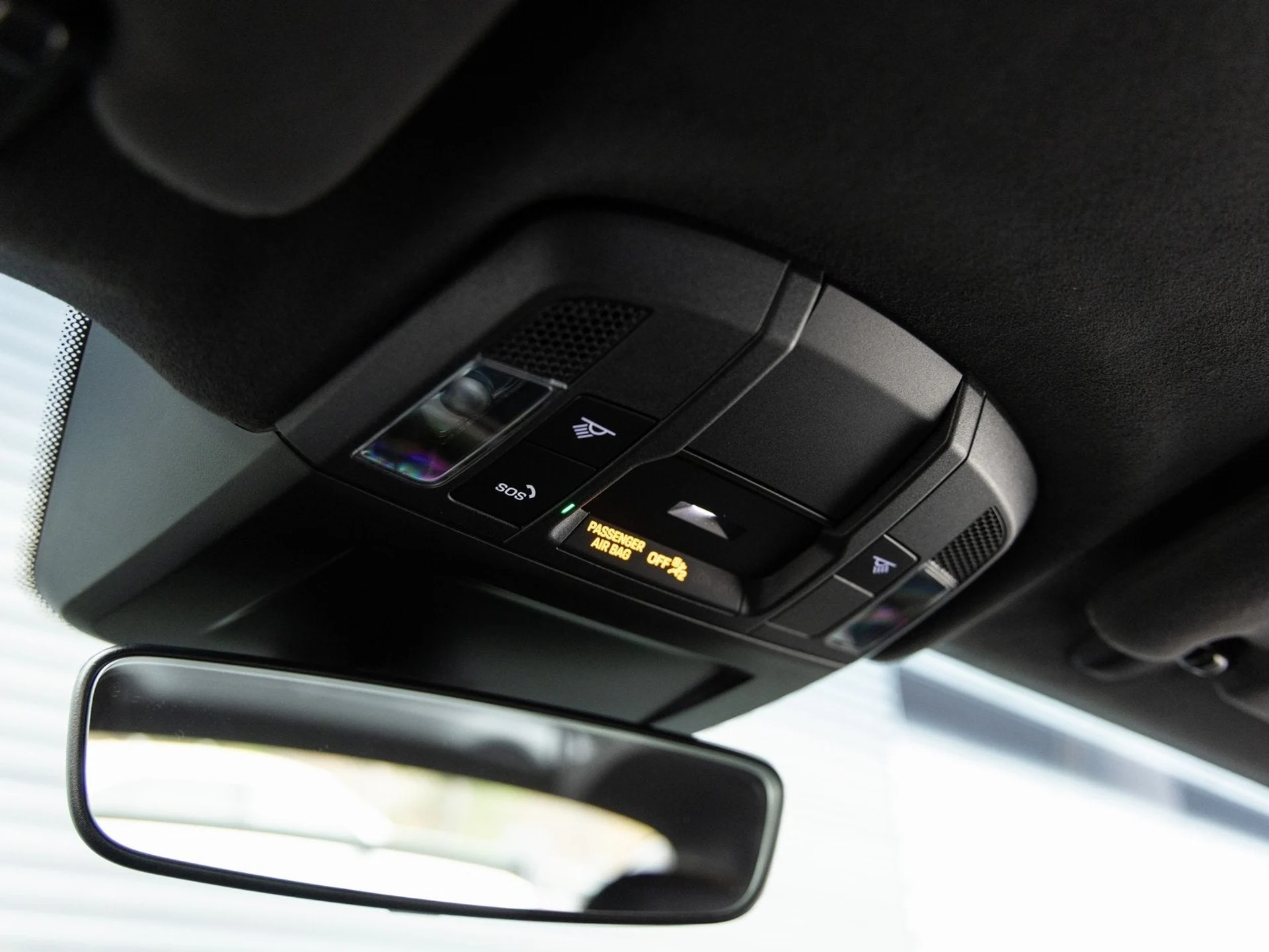 mph019_68598780_20_f8f493b378