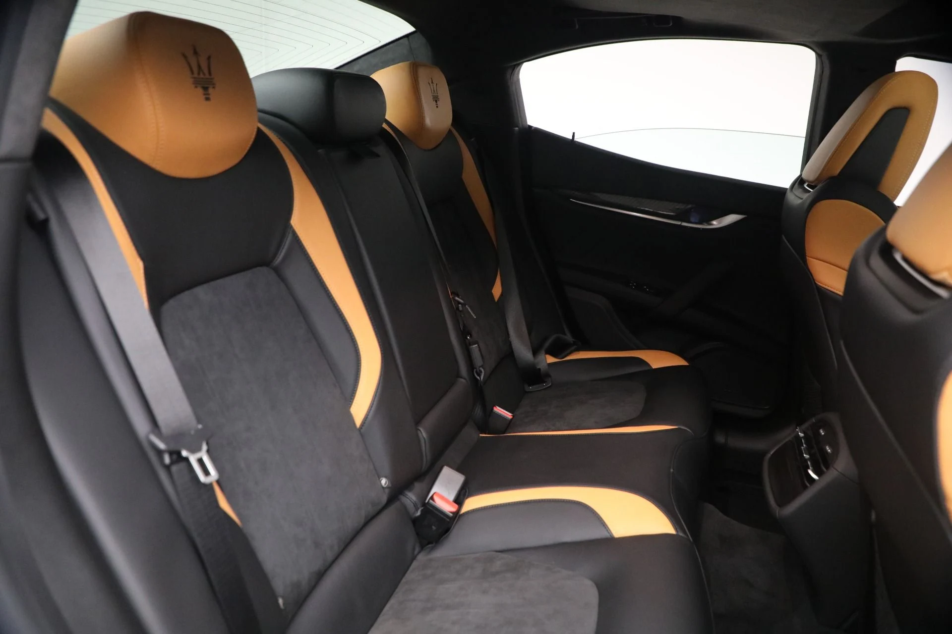 mph019_698156397_Used_2024_Maserati_Ghibli_334_Ultima_1772290889_78ac7c8f44