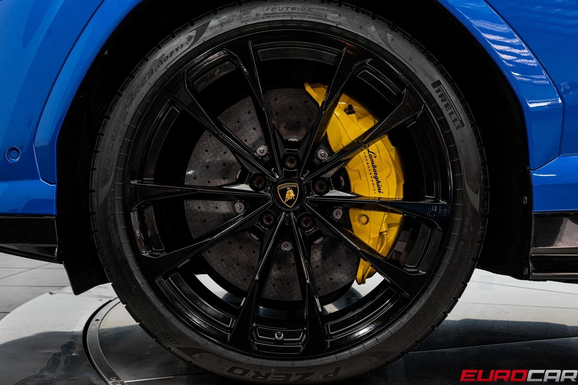 mph019_701015992_image_20_ca25a91eff