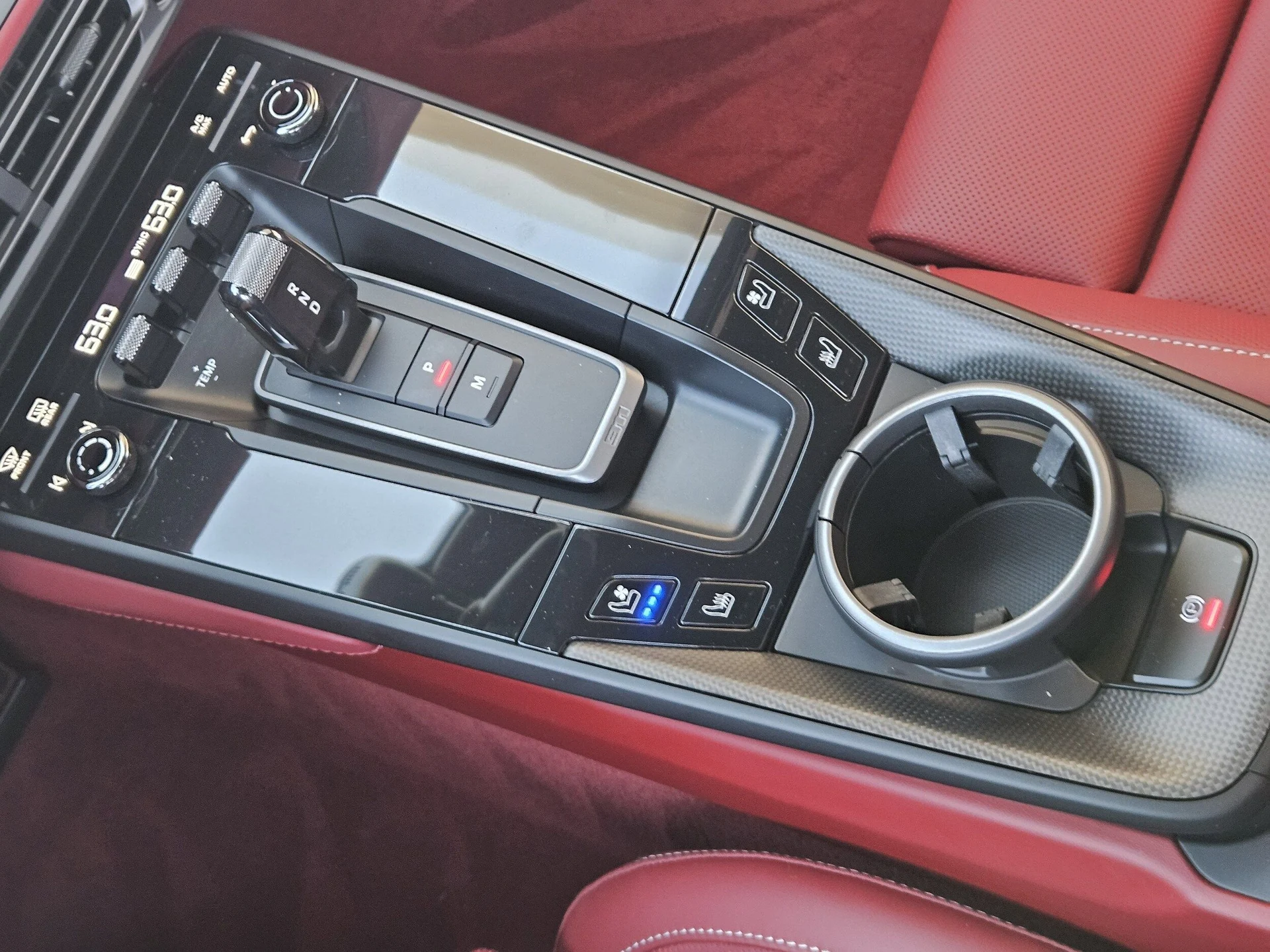 mph019_701865399_cb7177d040a8b19b75dd852684241f78x_4438280165